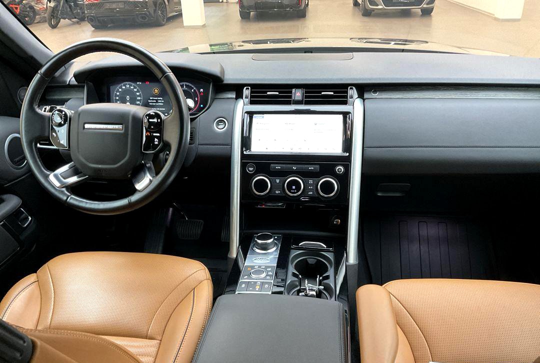 LAND ROVER Discovery 3.0 SDV6 HSE-image-4