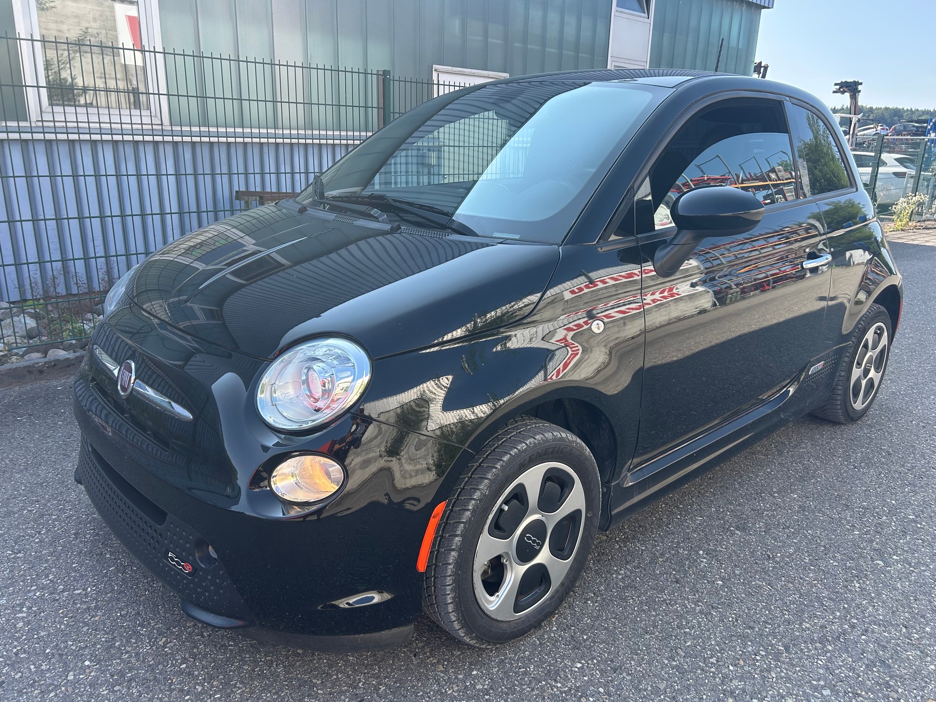 FIAT 500 electric 83 kW Passion-image-1