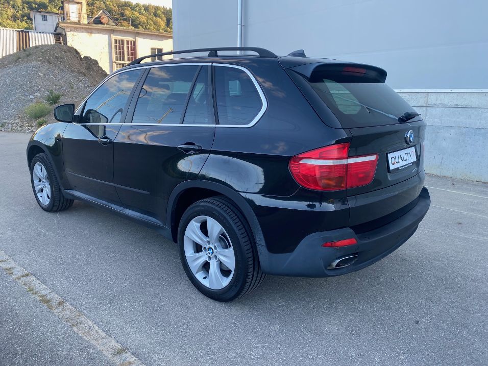 BMW X5 xDrive 48i (4.8i) Steptronic-showroom-element-3