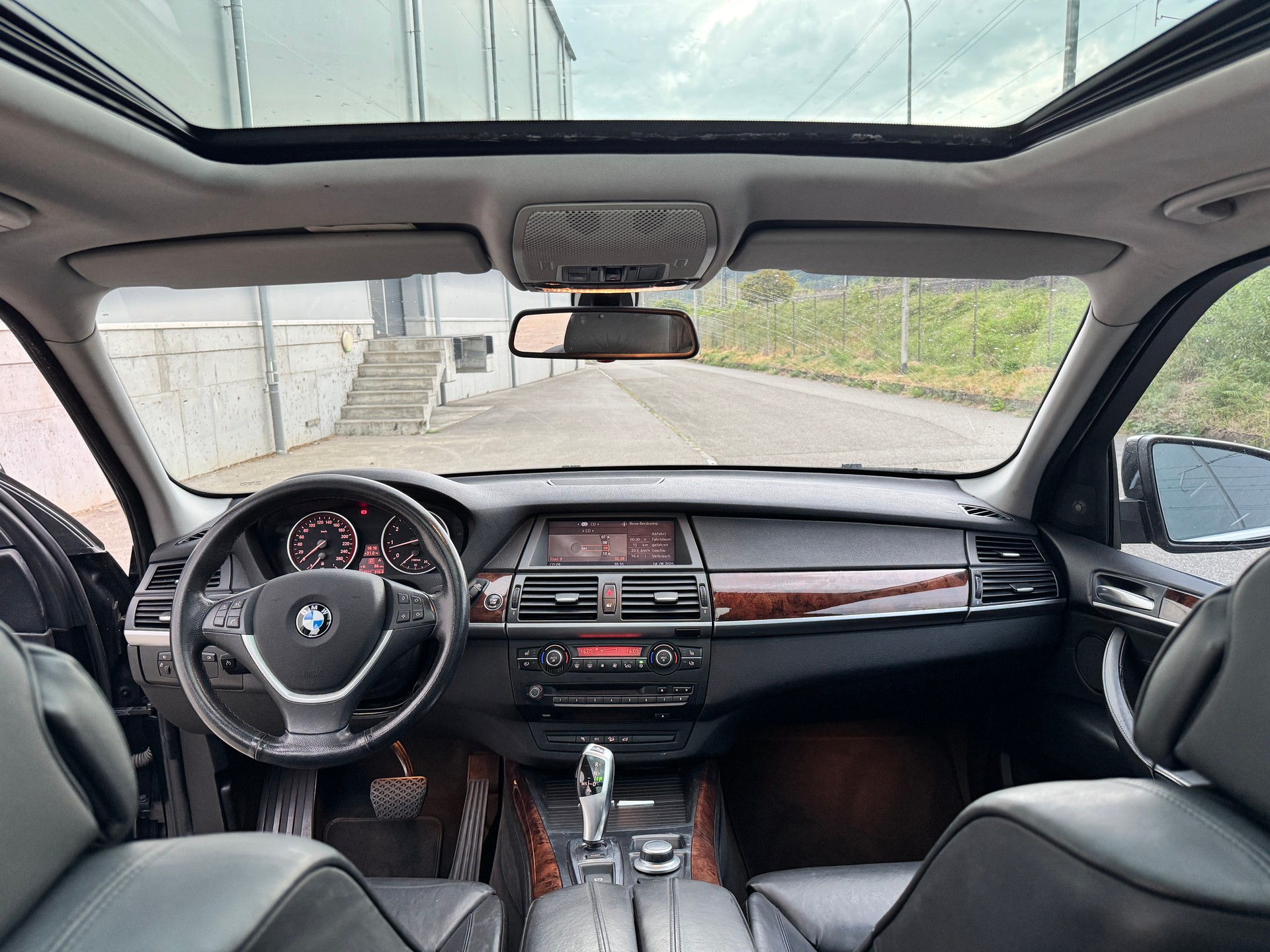 BMW X5 xDrive 48i (4.8i) Steptronic-image-5