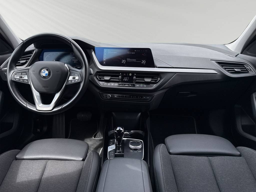 BMW 118i Sport Line Steptronic-image-6