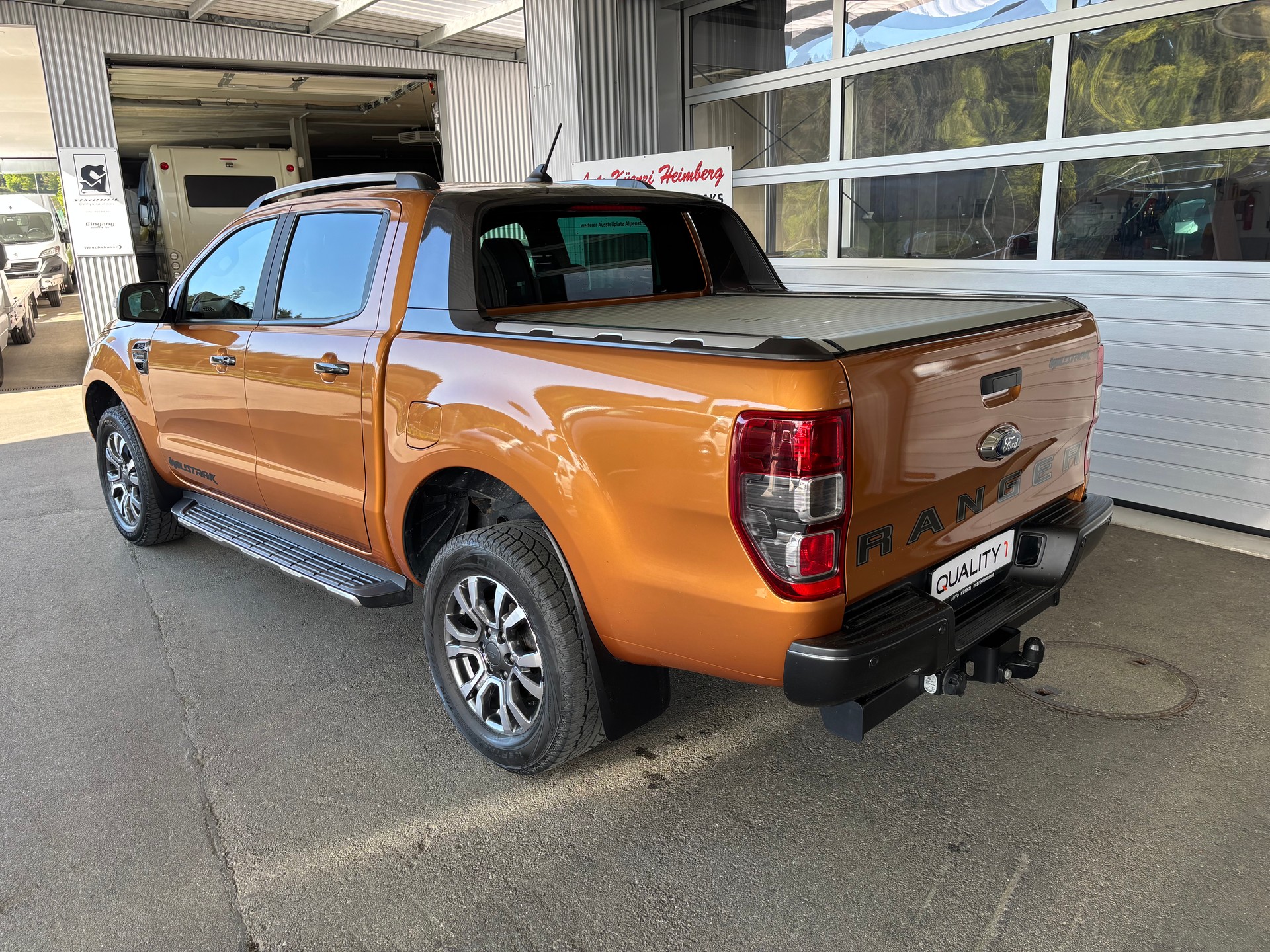 FORD Ranger Wildtrak 2.0 Eco Blue e-4WD Automat mit AHK 3500 kg-showroom-element-2