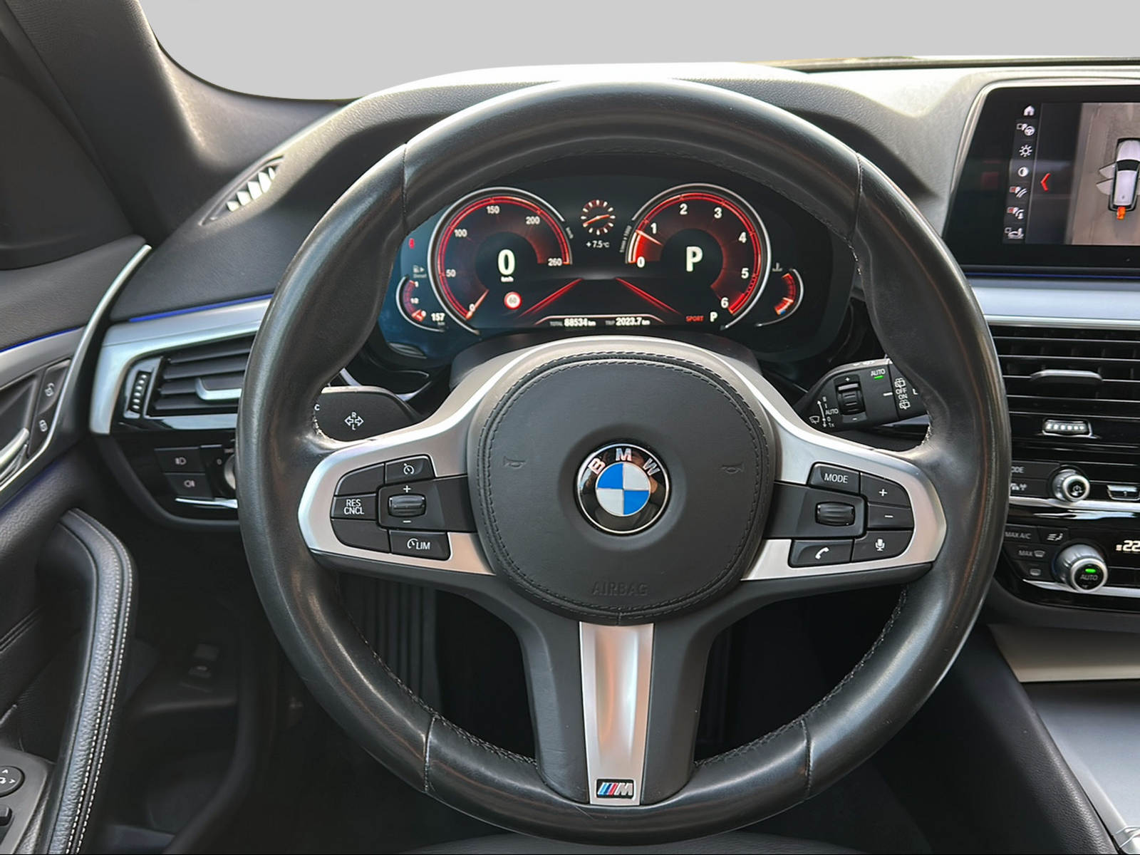 BMW 530d xDrive Touring Steptronic-image-10
