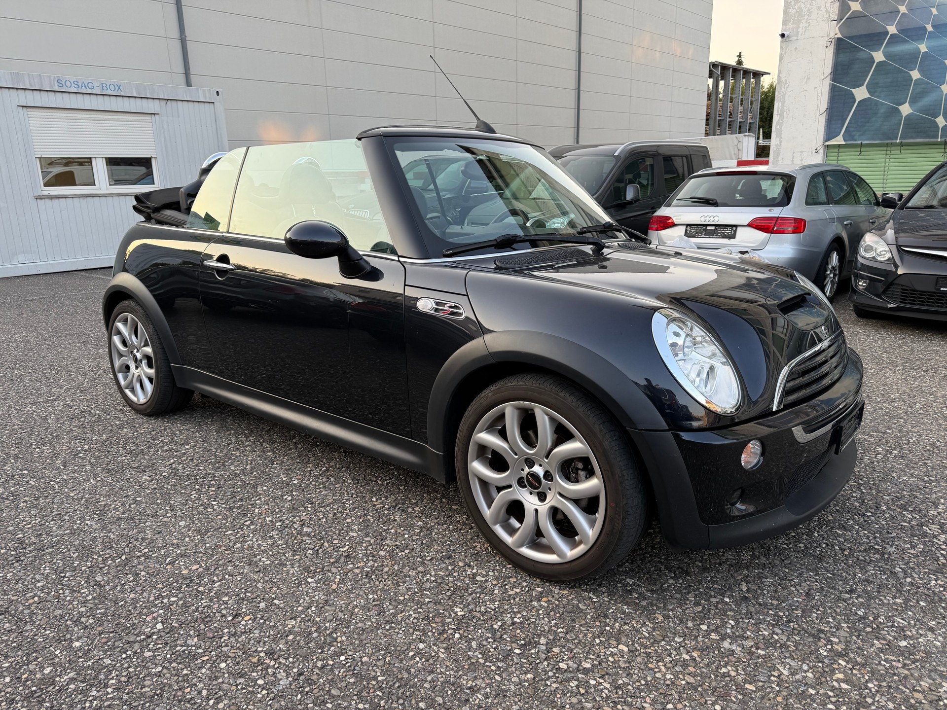 MINI Cooper S Cabriolet-image-5