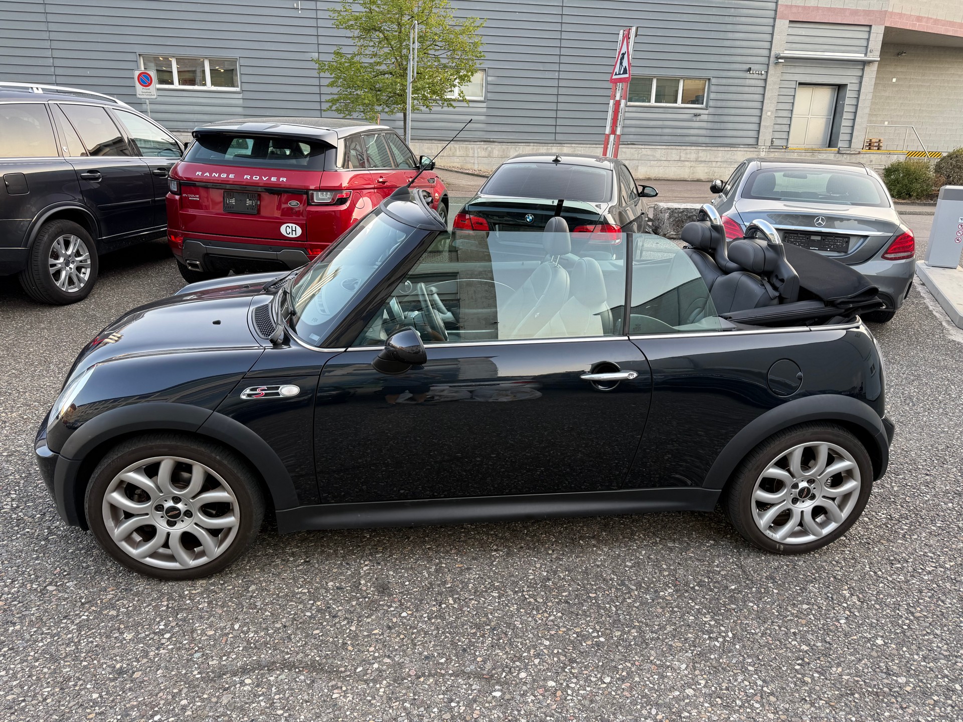 MINI Cooper S Cabriolet-image-2