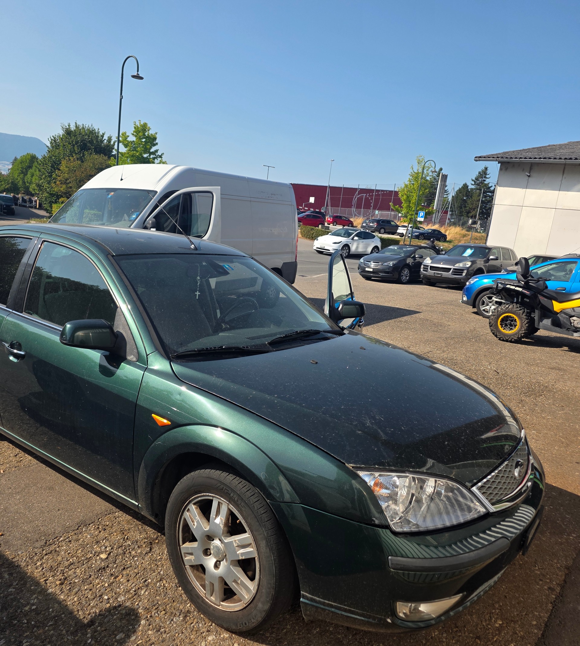 FORD Mondeo 2.0i 16V Ghia