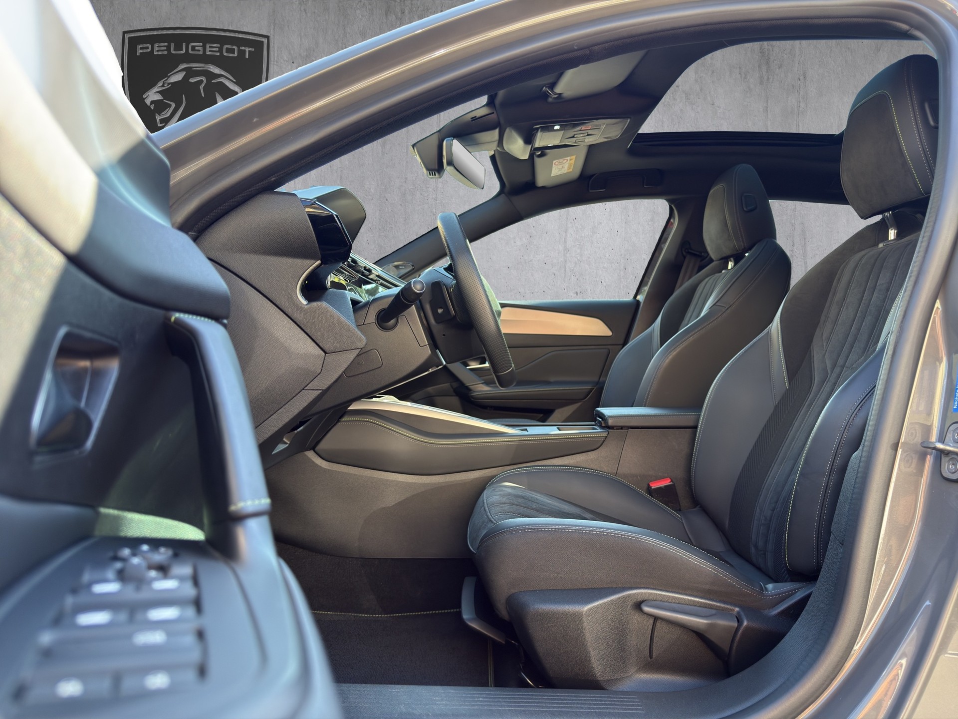 PEUGEOT 308 SW 1.2 PureTech GT-image-8