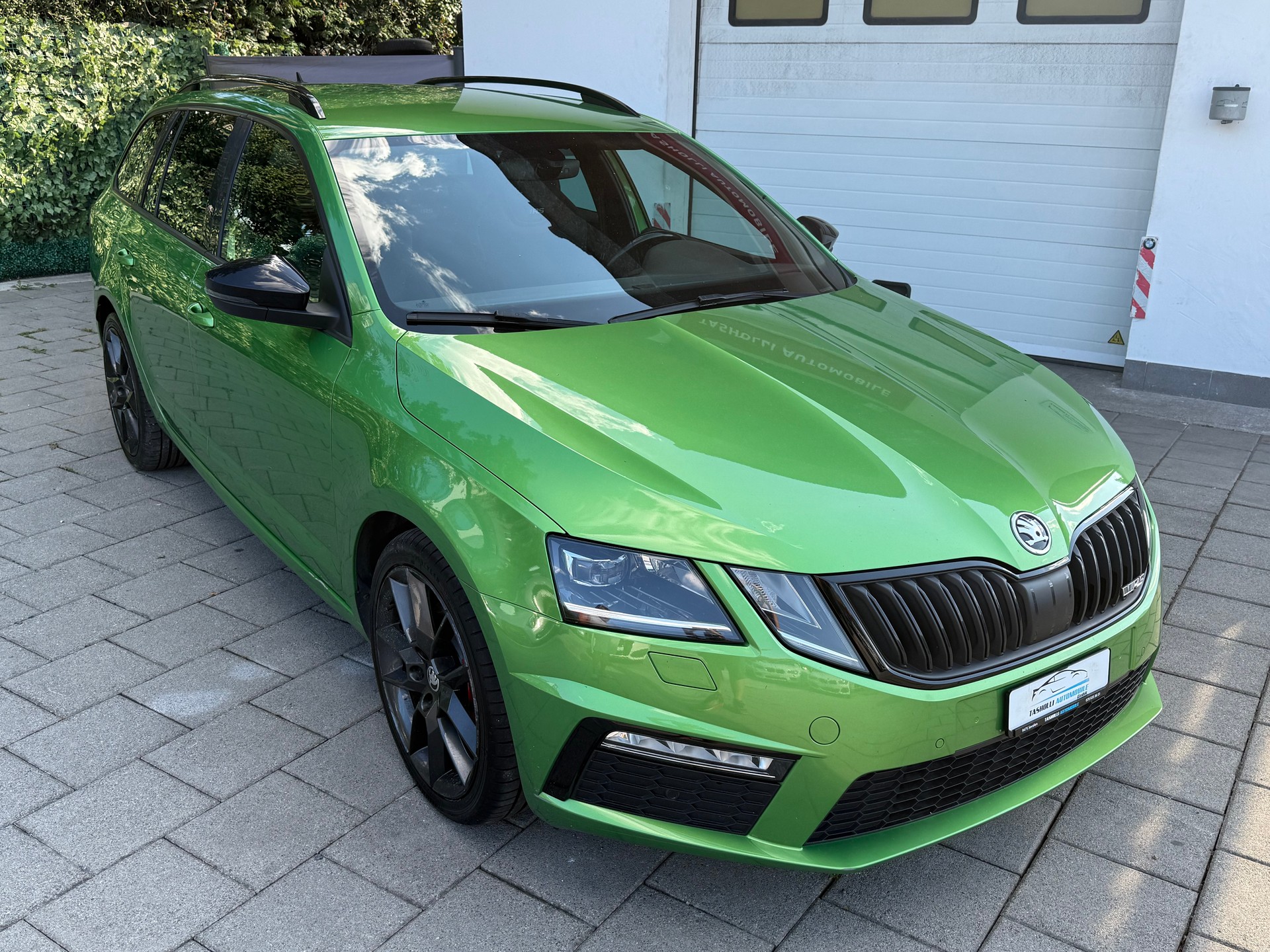 SKODA Octavia Combi 2.0 TDI RS 4x4 DSG-image-8