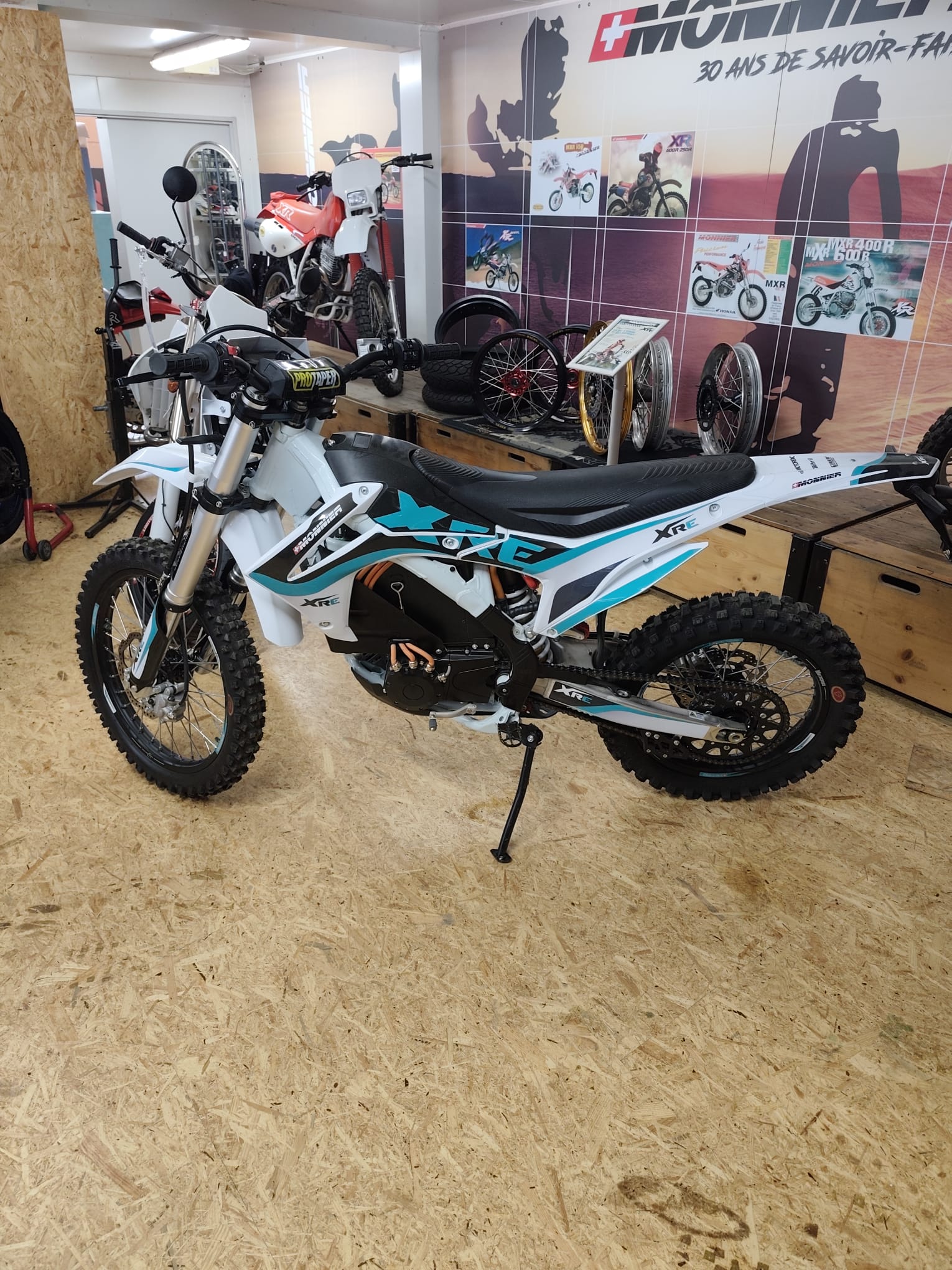 MONNIER-HONDA XRE électrique-image-2