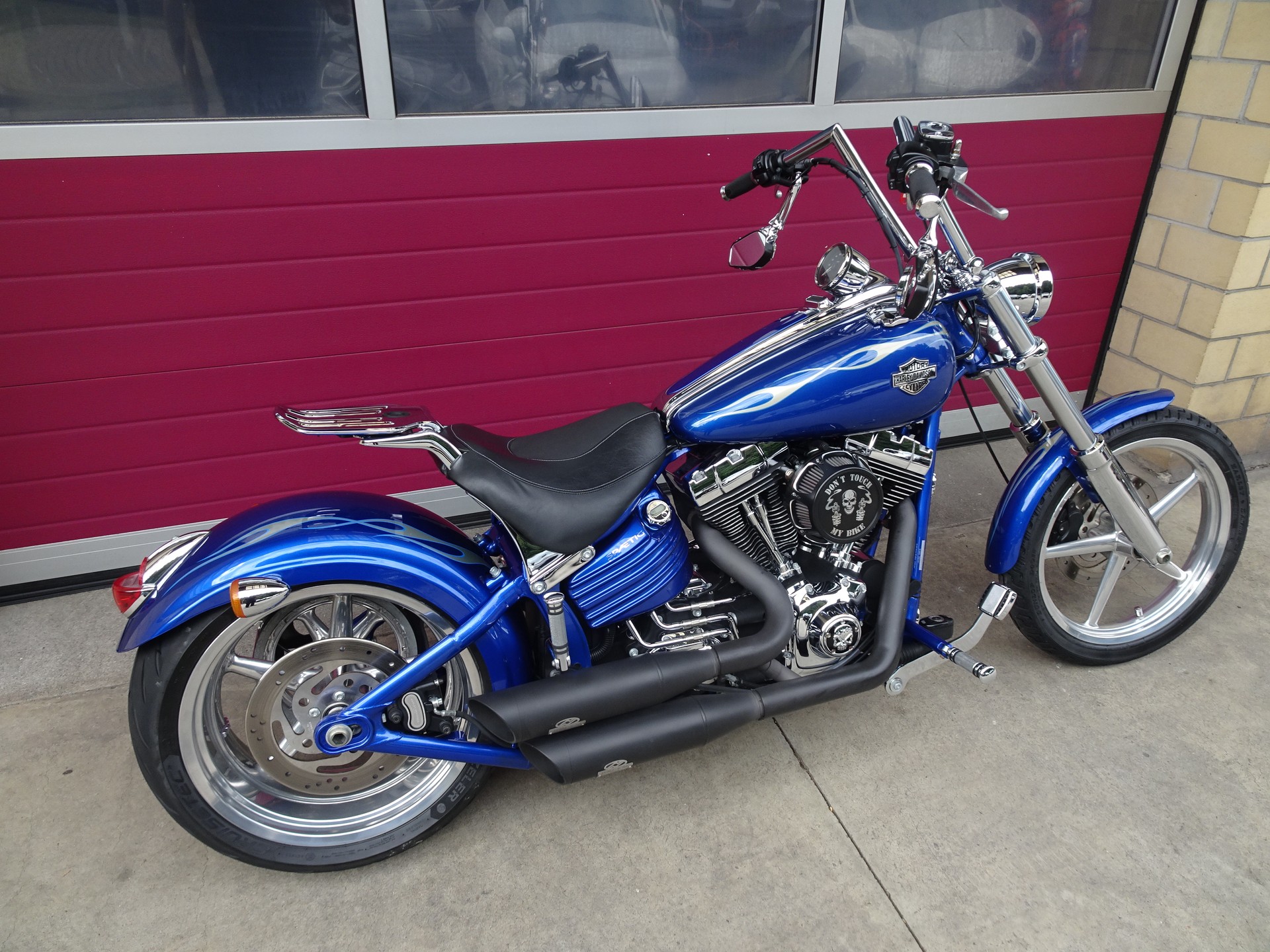 HARLEY-DAVIDSON FXCWC Rocker C-image-3