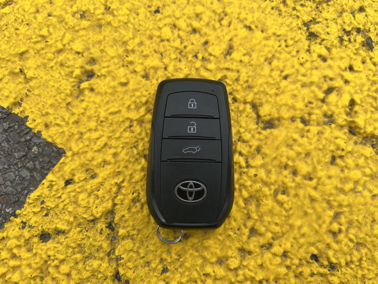 TOYOTA bZ4X Premium AWD-image-29
