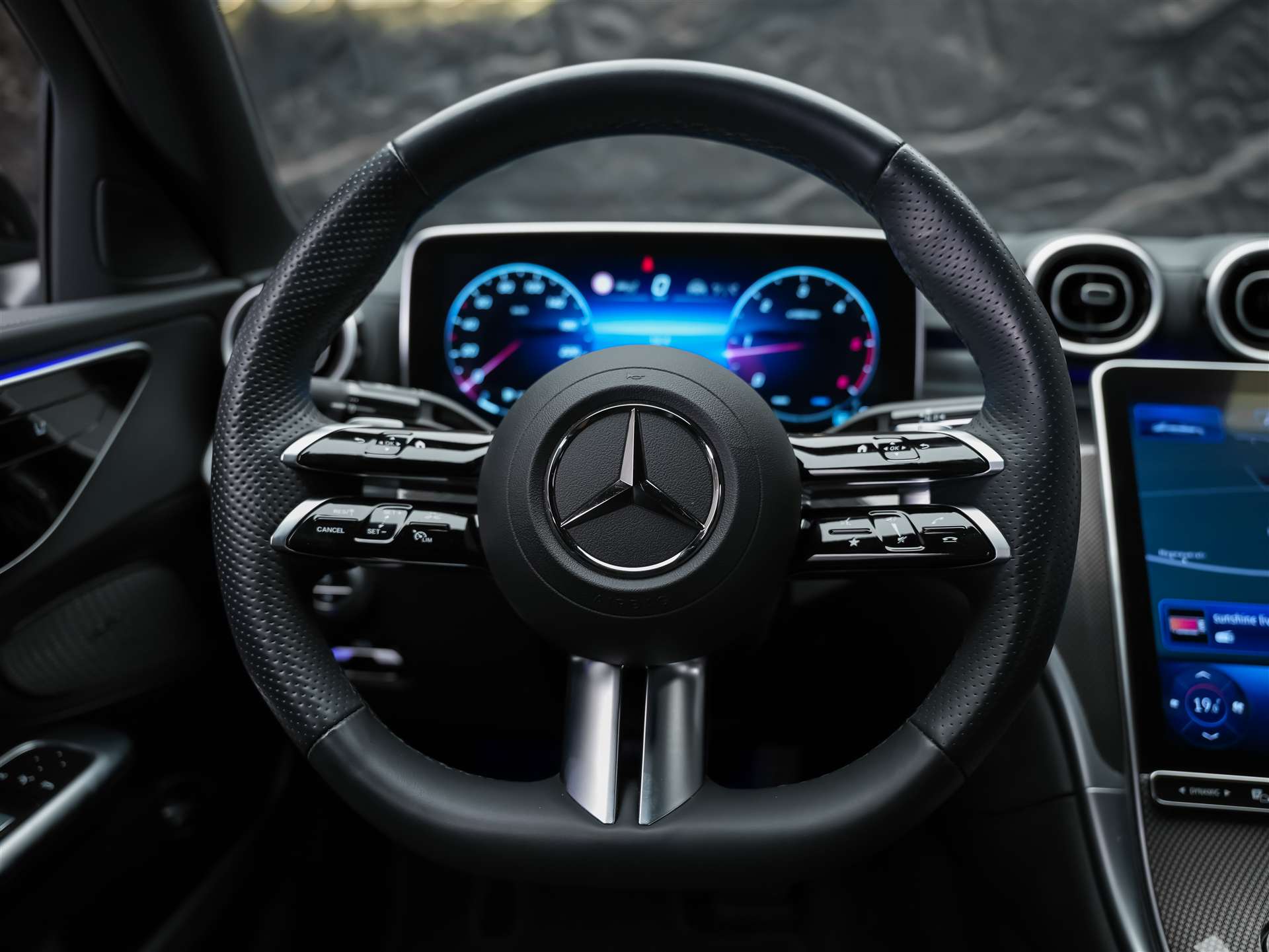 MERCEDES-BENZ C 300 d AMG Line *20" Felgen*Abstandsregler*AHK*-image-27