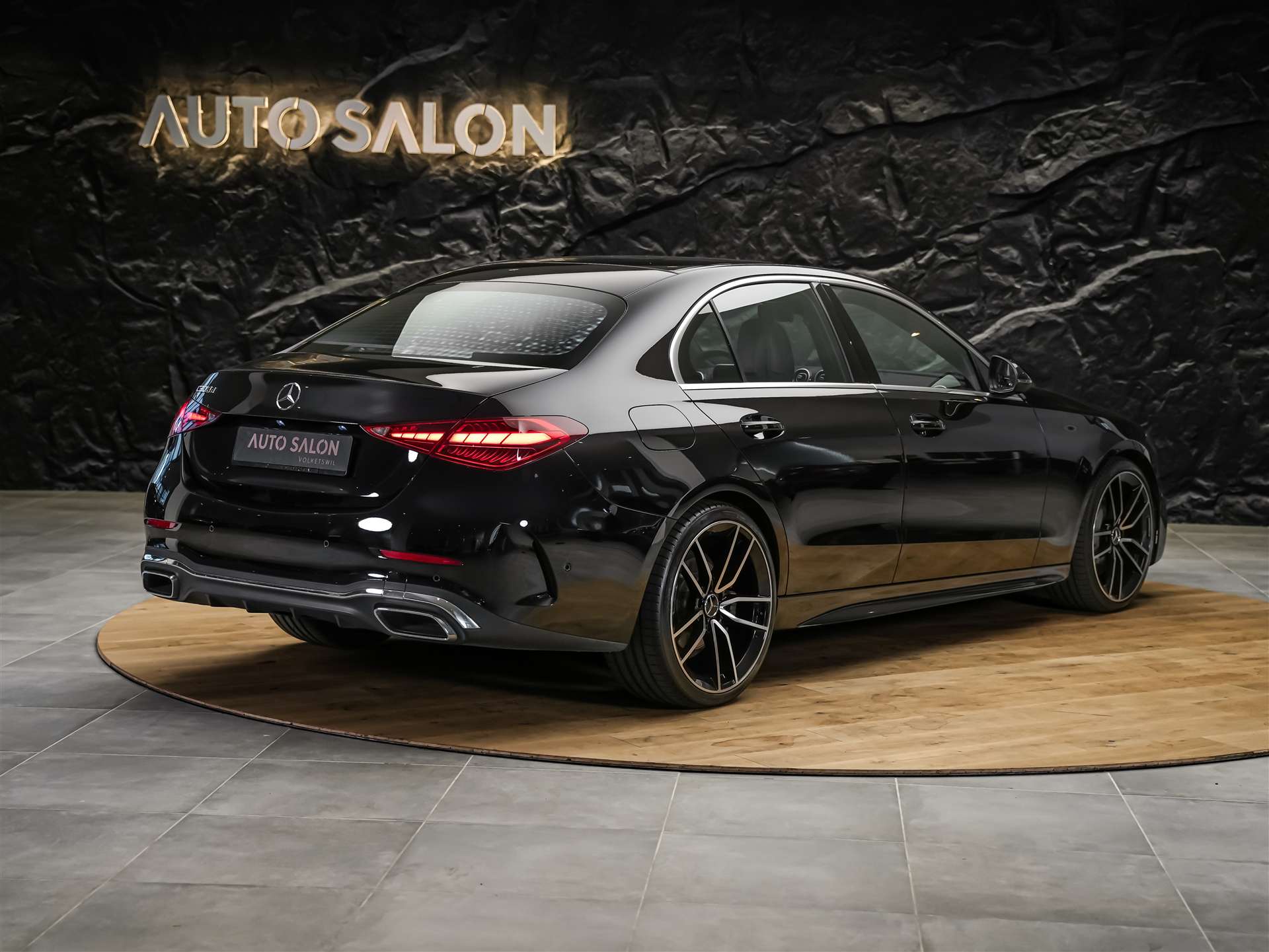 MERCEDES-BENZ C 300 d AMG Line *20" Felgen*Abstandsregler*AHK*-image-5