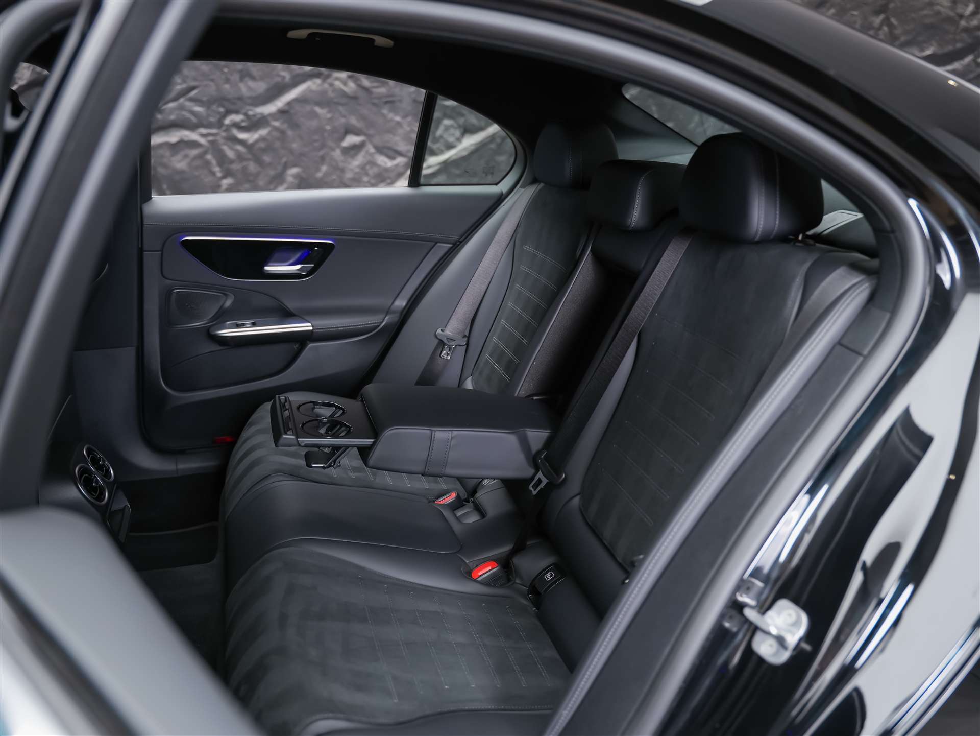 MERCEDES-BENZ C 300 d AMG Line *20" Felgen*Abstandsregler*AHK*-image-13