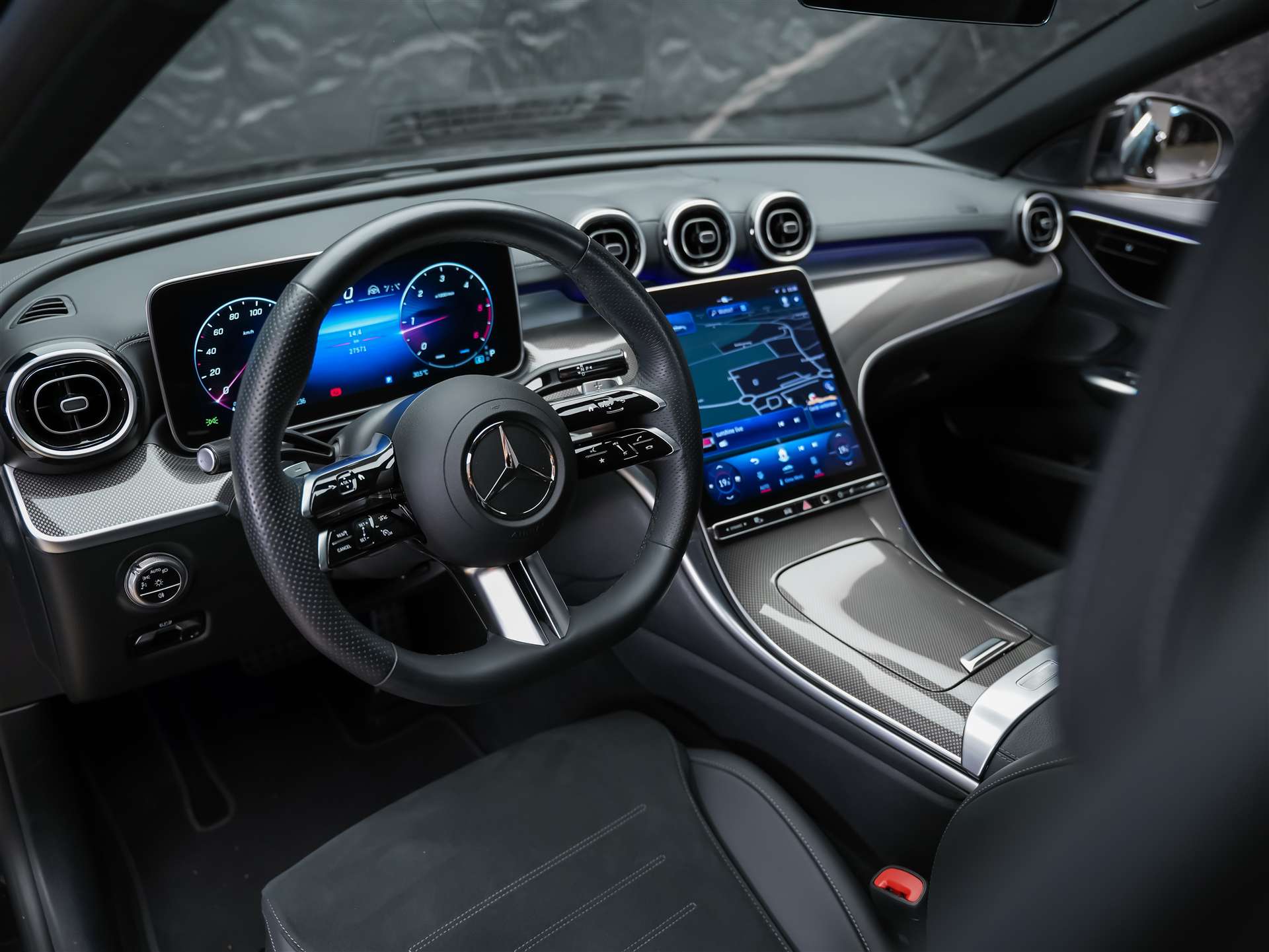 MERCEDES-BENZ C 300 d AMG Line *20" Felgen*Abstandsregler*AHK*-image-8
