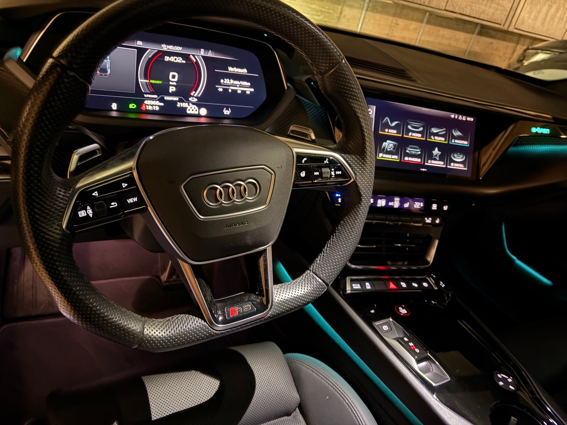 AUDI RS e-tron GT-image-7