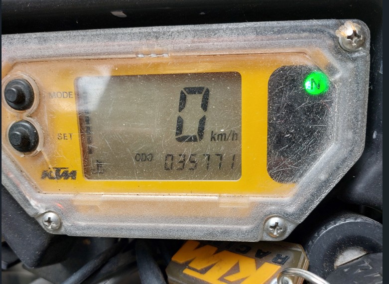 KTM 640 LC4-E 12 l. Six Days-image-4