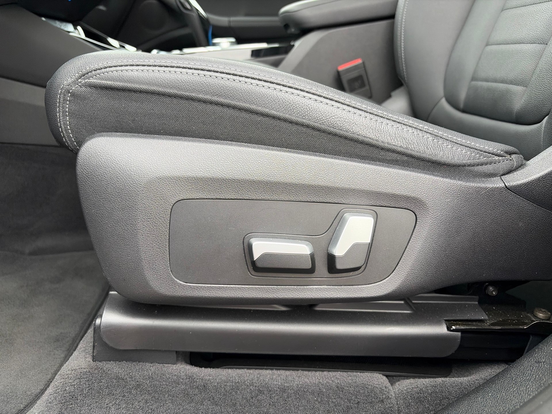 BMW iX3 E-Motor-image-12