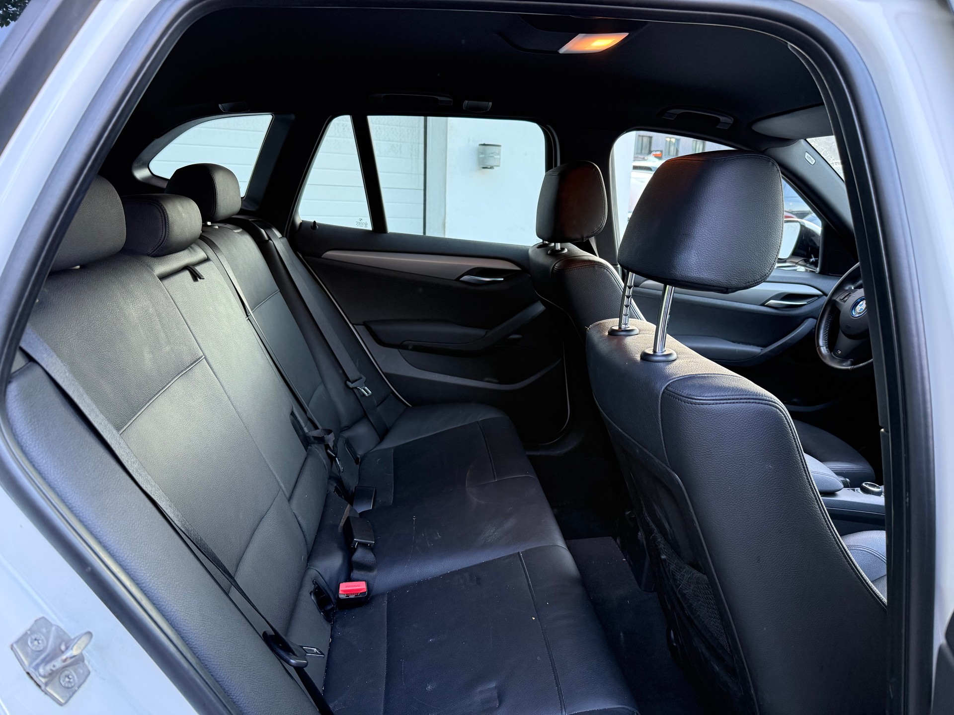 BMW X1 xDrive 25d Sport Line Steptronic-image-14