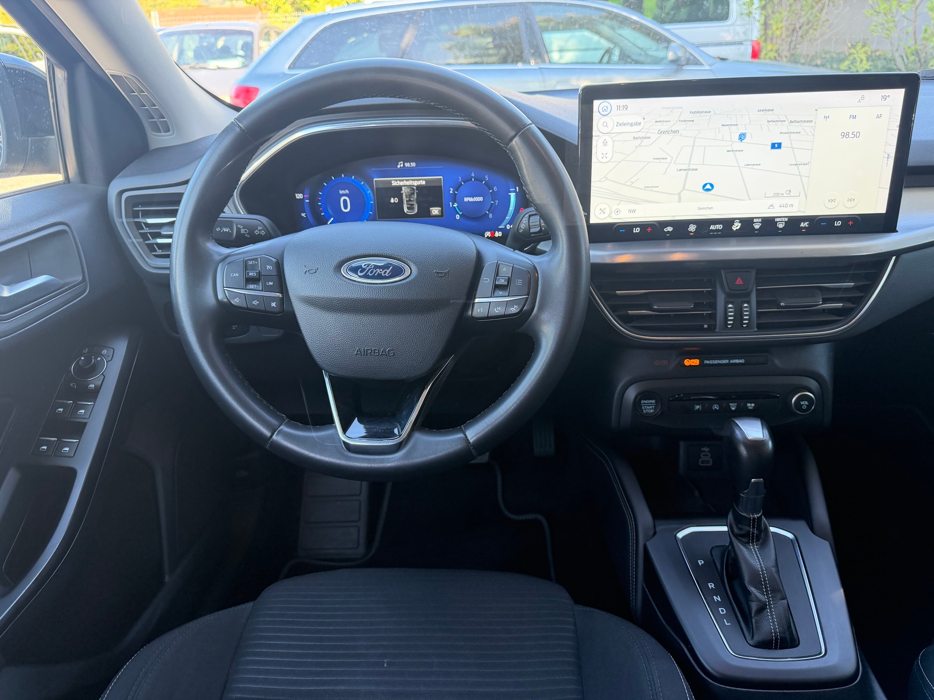 FORD Focus 1.0 MHEV Titanium X Automatic ** Gr. Navi **-image-3