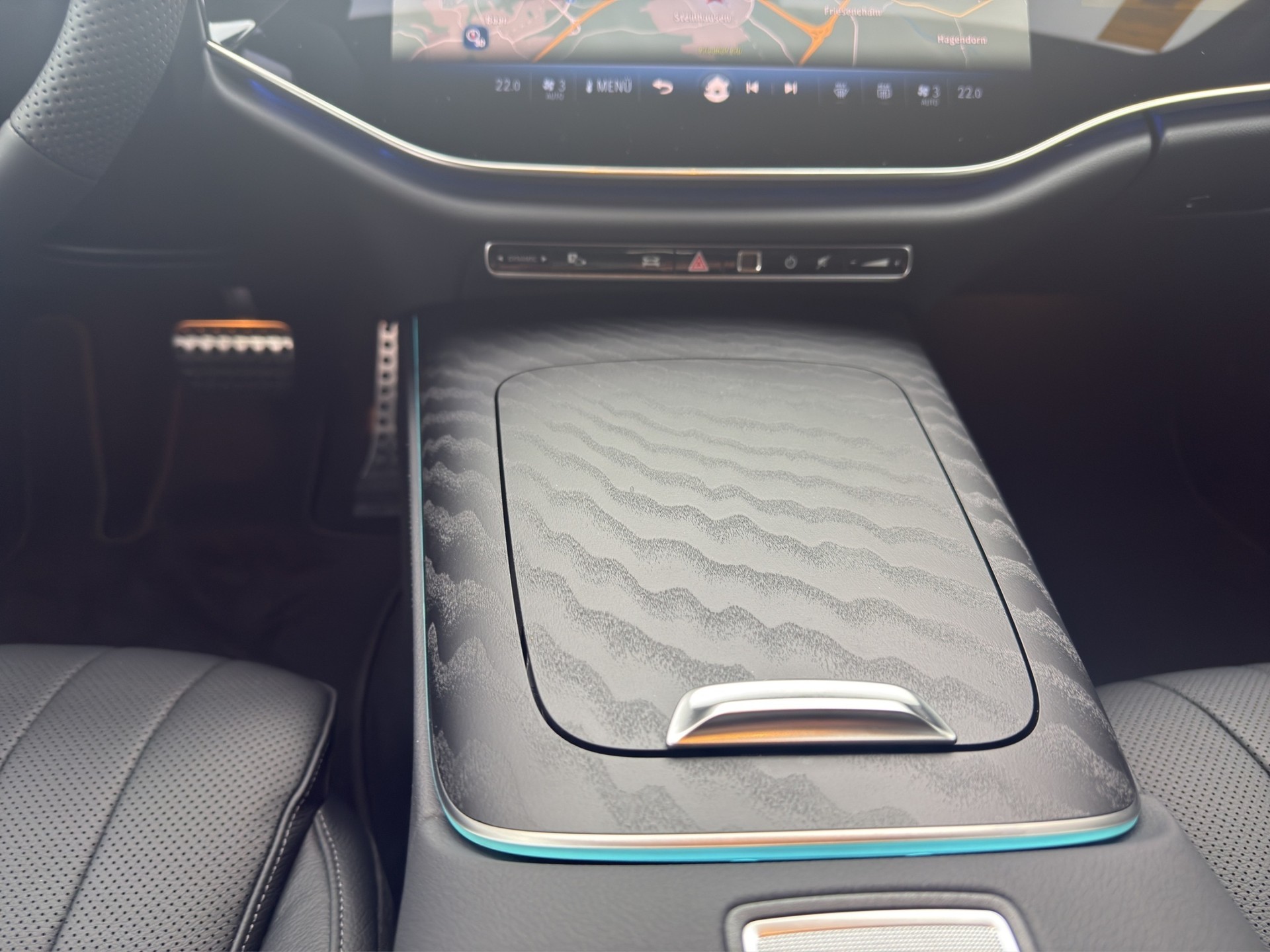 MERCEDES-BENZ E-Klasse S214 Kombi E 220 d AMG Line 4matic-image-19