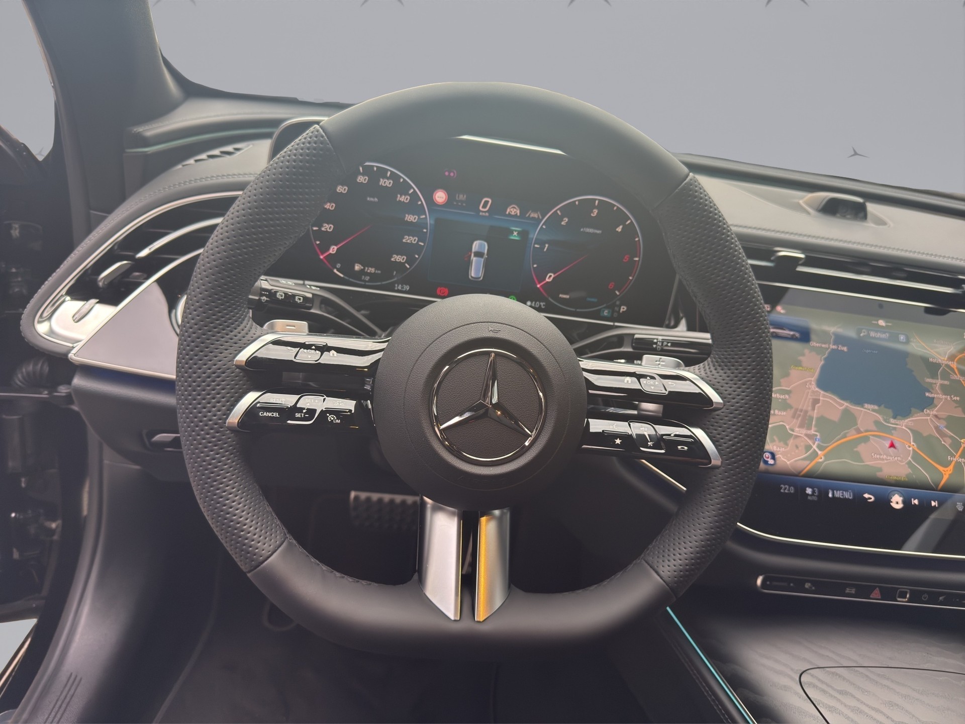MERCEDES-BENZ E-Klasse S214 Kombi E 220 d AMG Line 4matic-image-12