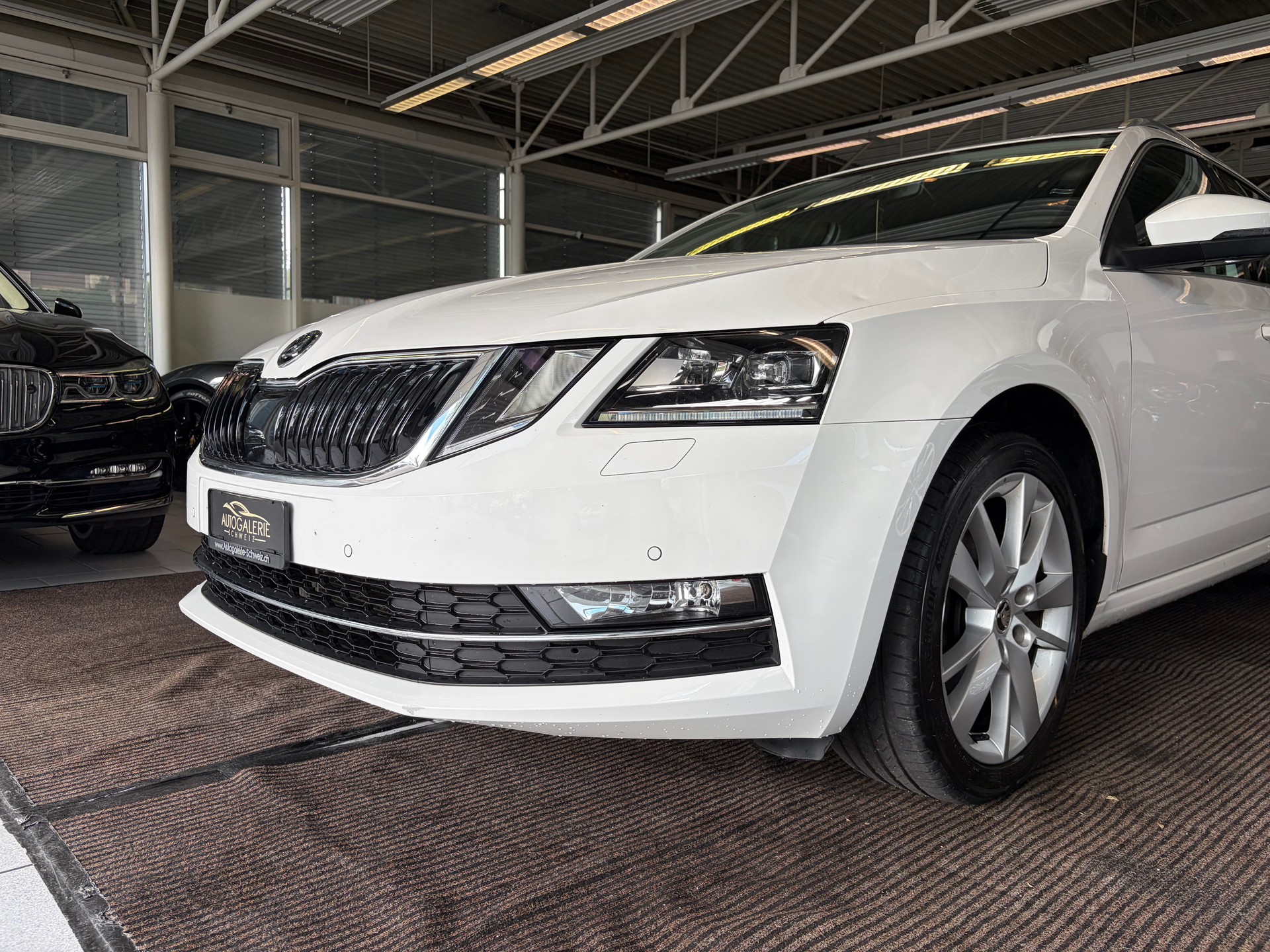 SKODA Octavia Combi 1.5 TSI Style DSG | Leichter Hagelschaden | SEHR GEPFLEGT | Windschutzscheibe Neu |-image-30