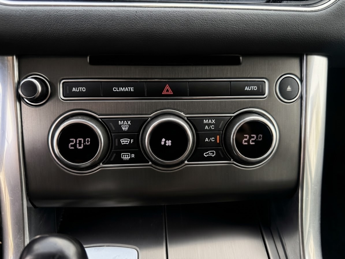 LAND ROVER Range Rover Sport 3.0 TDV6 SE Automatic *Garantie 20‘000km / 12 Monate* (Digital Tacho)-image-25