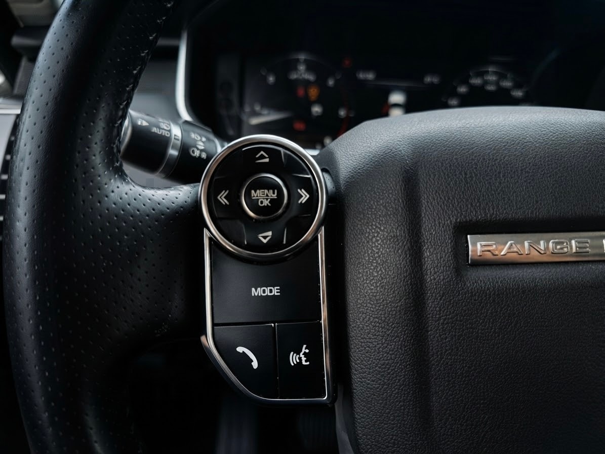 LAND ROVER Range Rover Sport 3.0 TDV6 SE Automatic *Garantie 20‘000km / 12 Monate* (Digital Tacho)-image-18