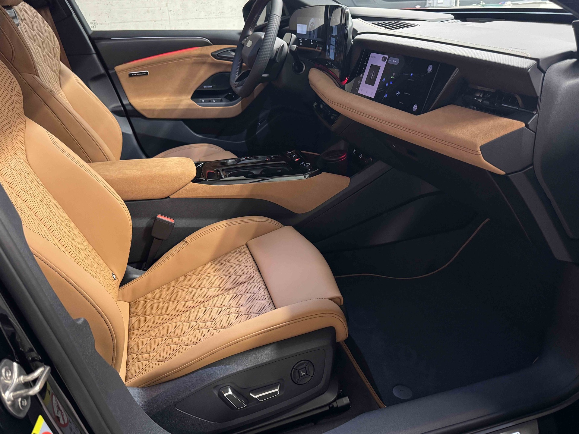 AUDI S6 Sportback e-tron quattro-image-14
