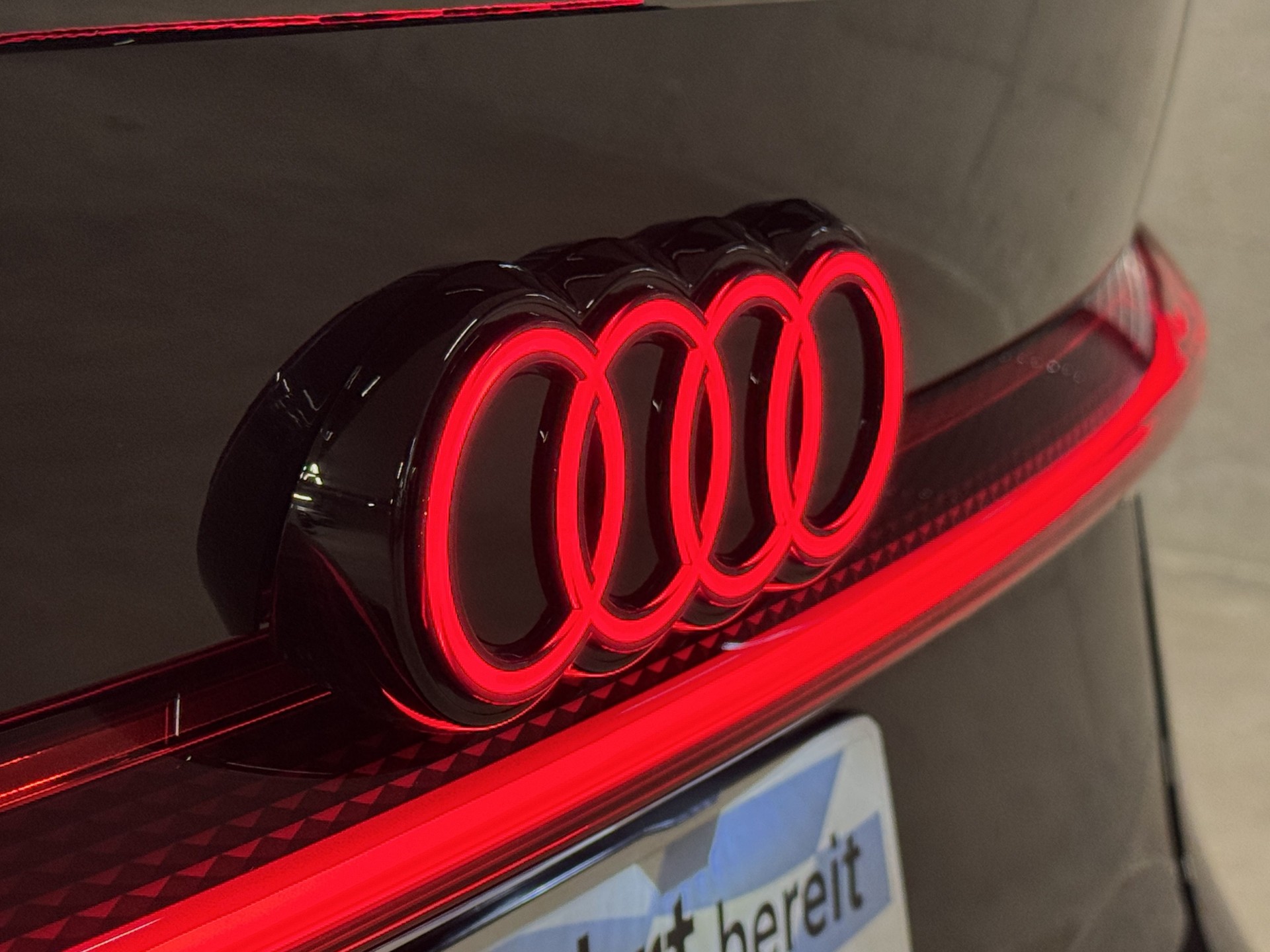 AUDI S6 Sportback e-tron quattro-image-5
