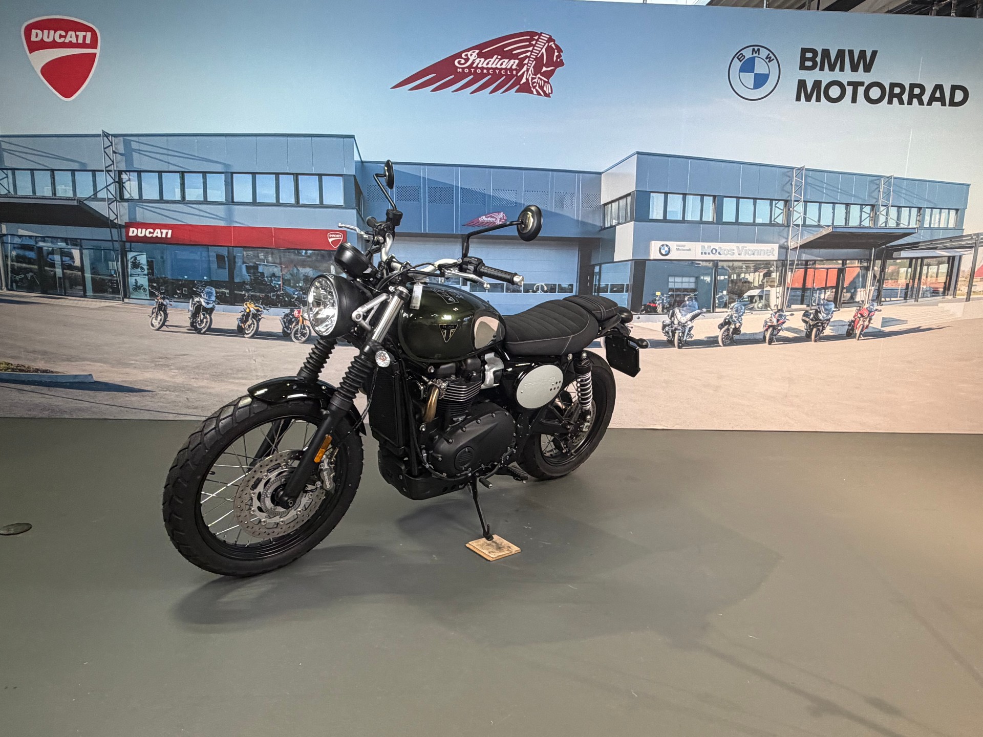 TRIUMPH Street Scrambler 900 Special Edition-image-2