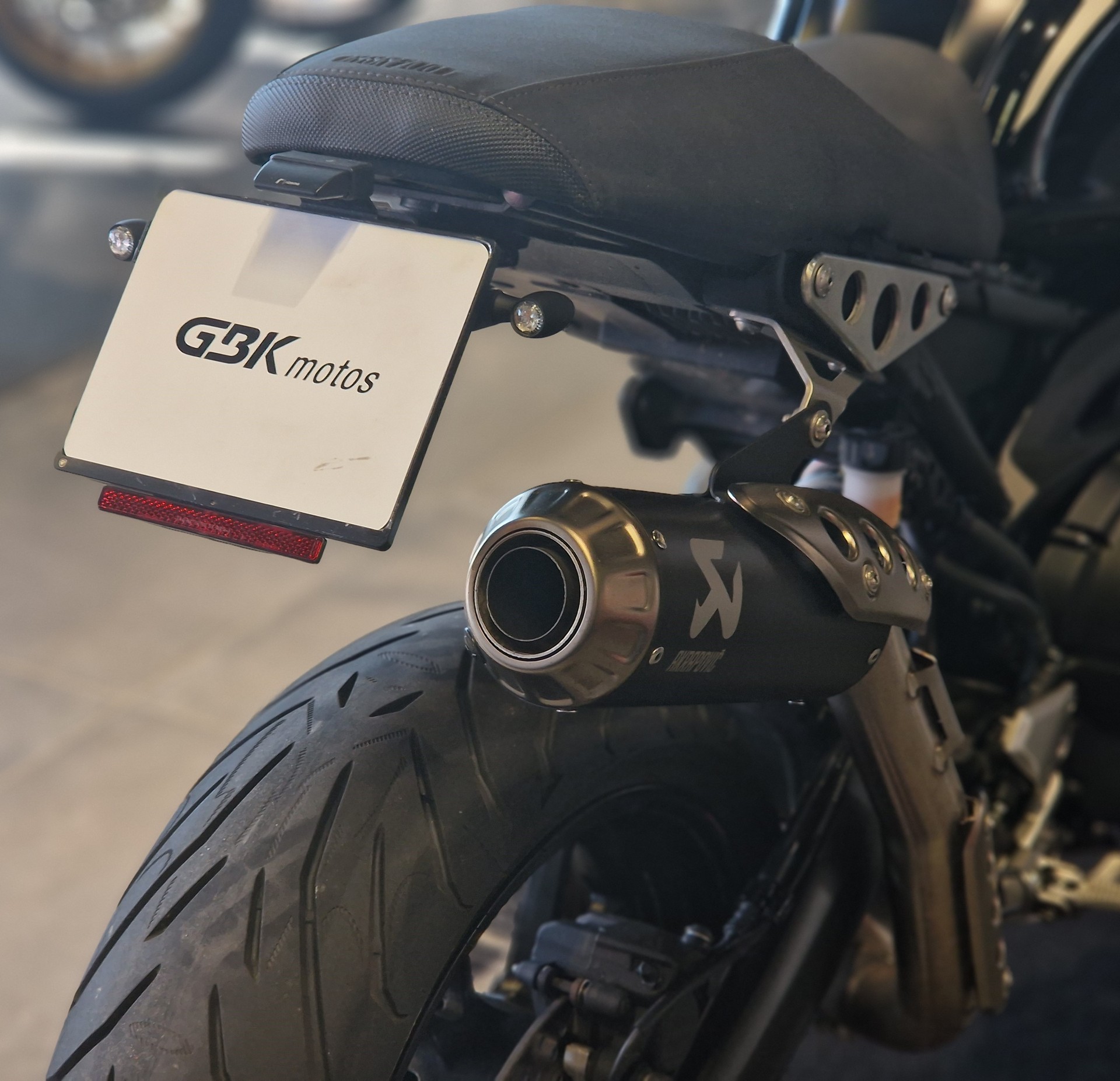 YAMAHA XSR 900-image-8