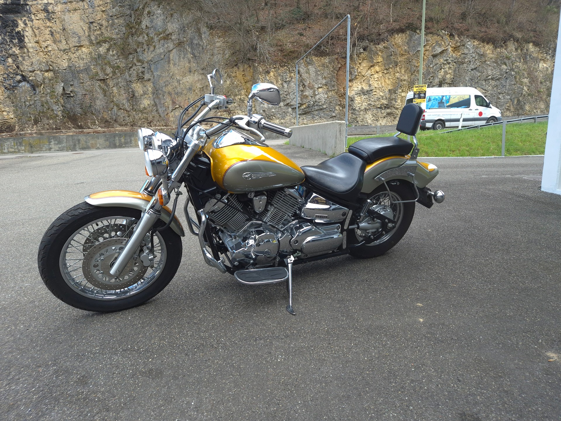 YAMAHA XVS 1100 Drag Star-image-5