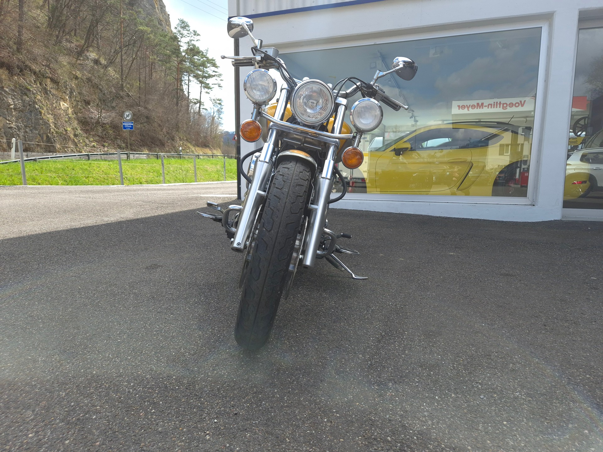 YAMAHA XVS 1100 Drag Star-image-3
