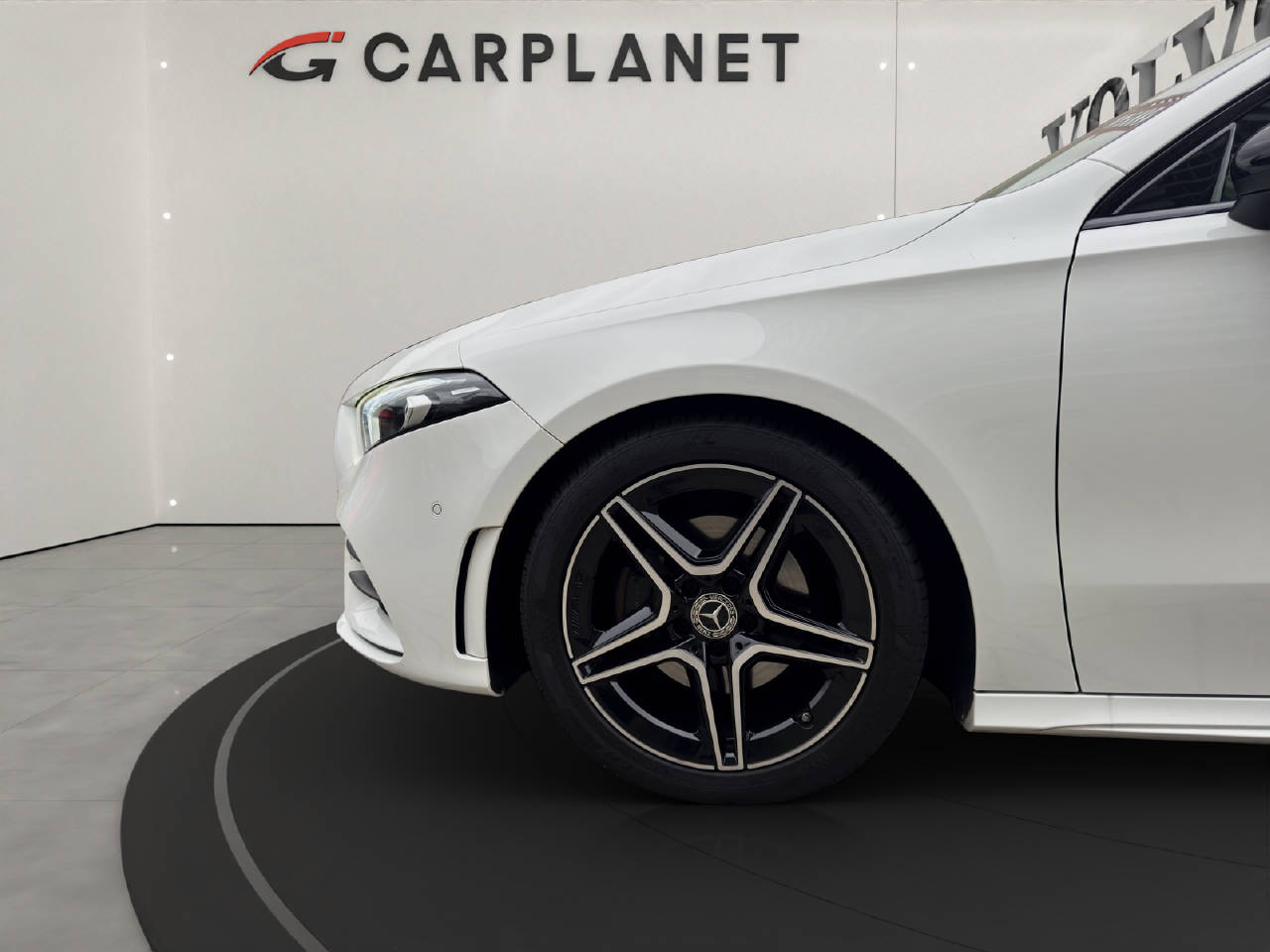 MERCEDES-BENZ A 180 AMG Line-image-8