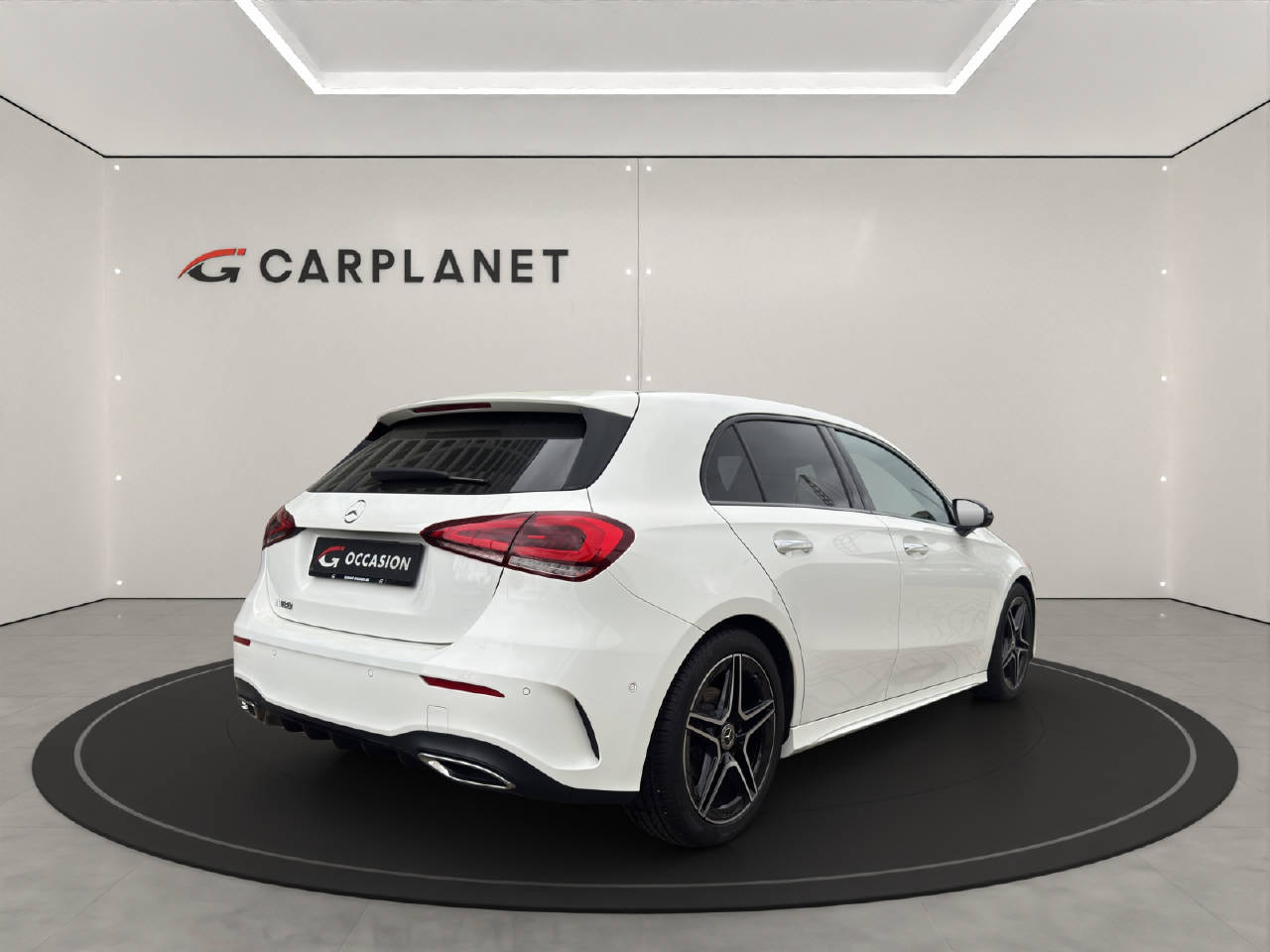 MERCEDES-BENZ A 180 AMG Line-image-5