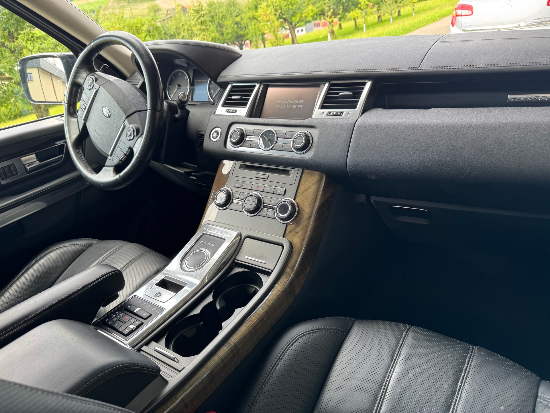 LAND ROVER Range Rover Sport 3.0 TDV6 HSE Automatic-image-15