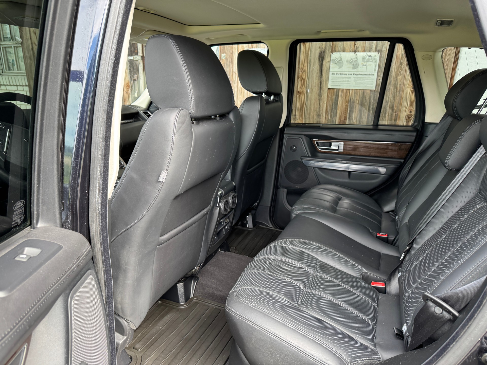 LAND ROVER Range Rover Sport 3.0 TDV6 HSE Automatic-image-9