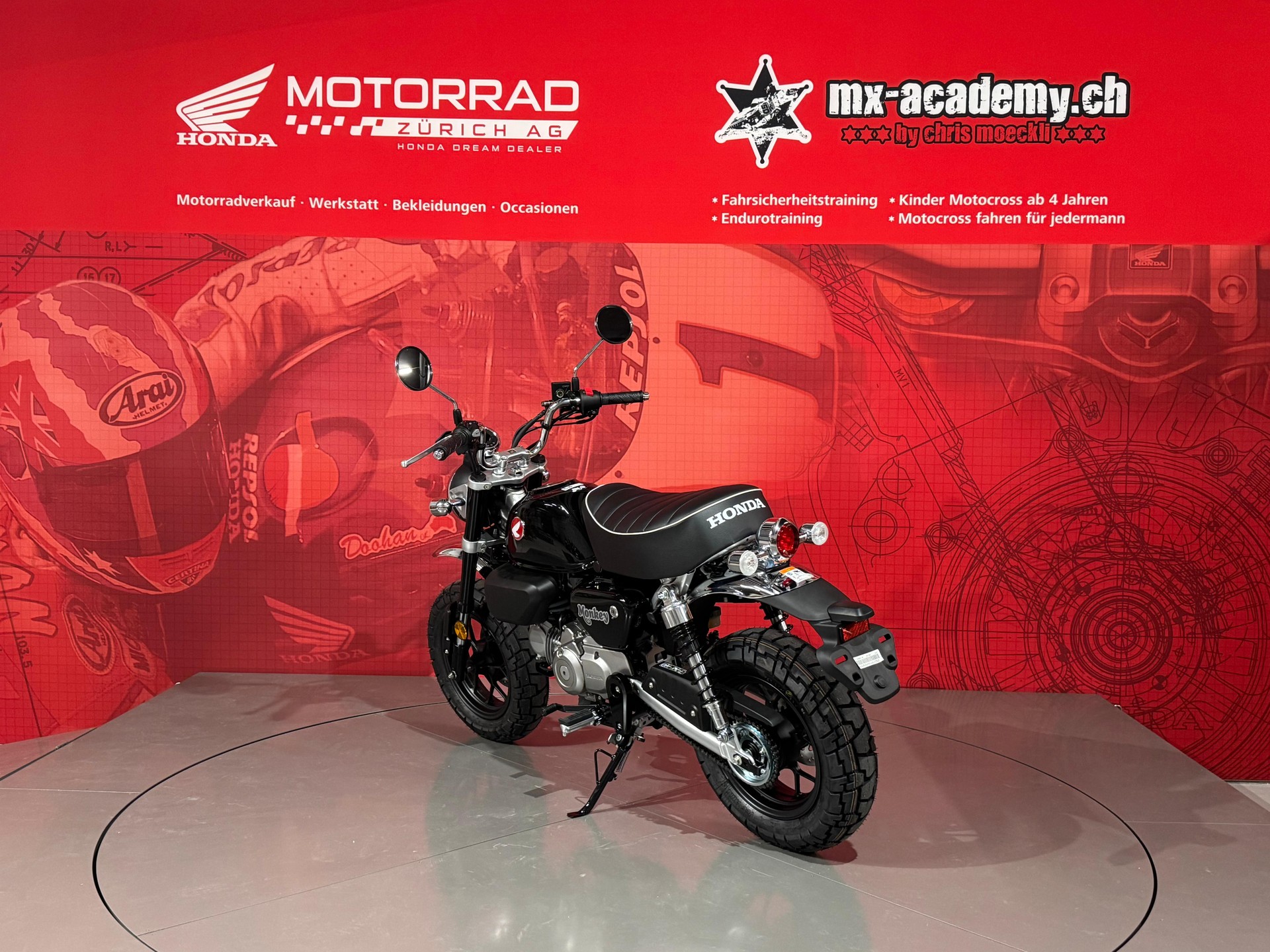 HONDA Z 125 Monkey *Neufahrzeug**Black*-showroom-element-3