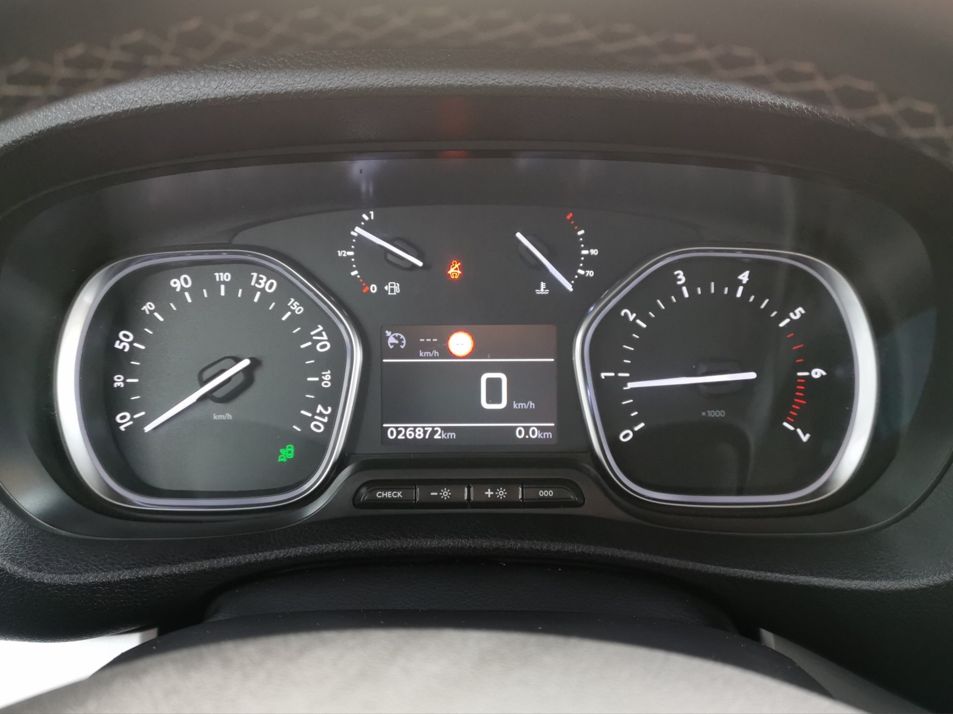 PEUGEOT Traveller 2.0 BlueHDi Business Standard EAT8-image-15