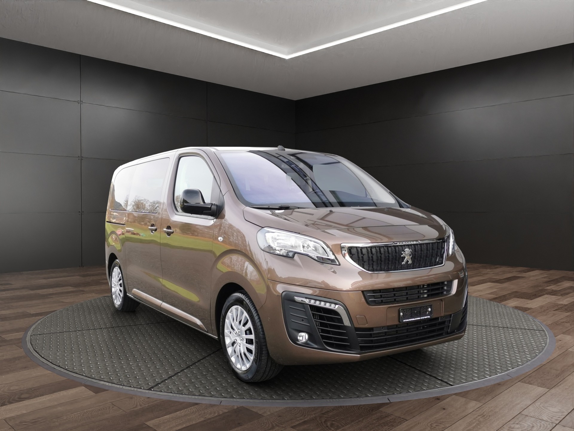 PEUGEOT Traveller 2.0 BlueHDi Business Standard EAT8