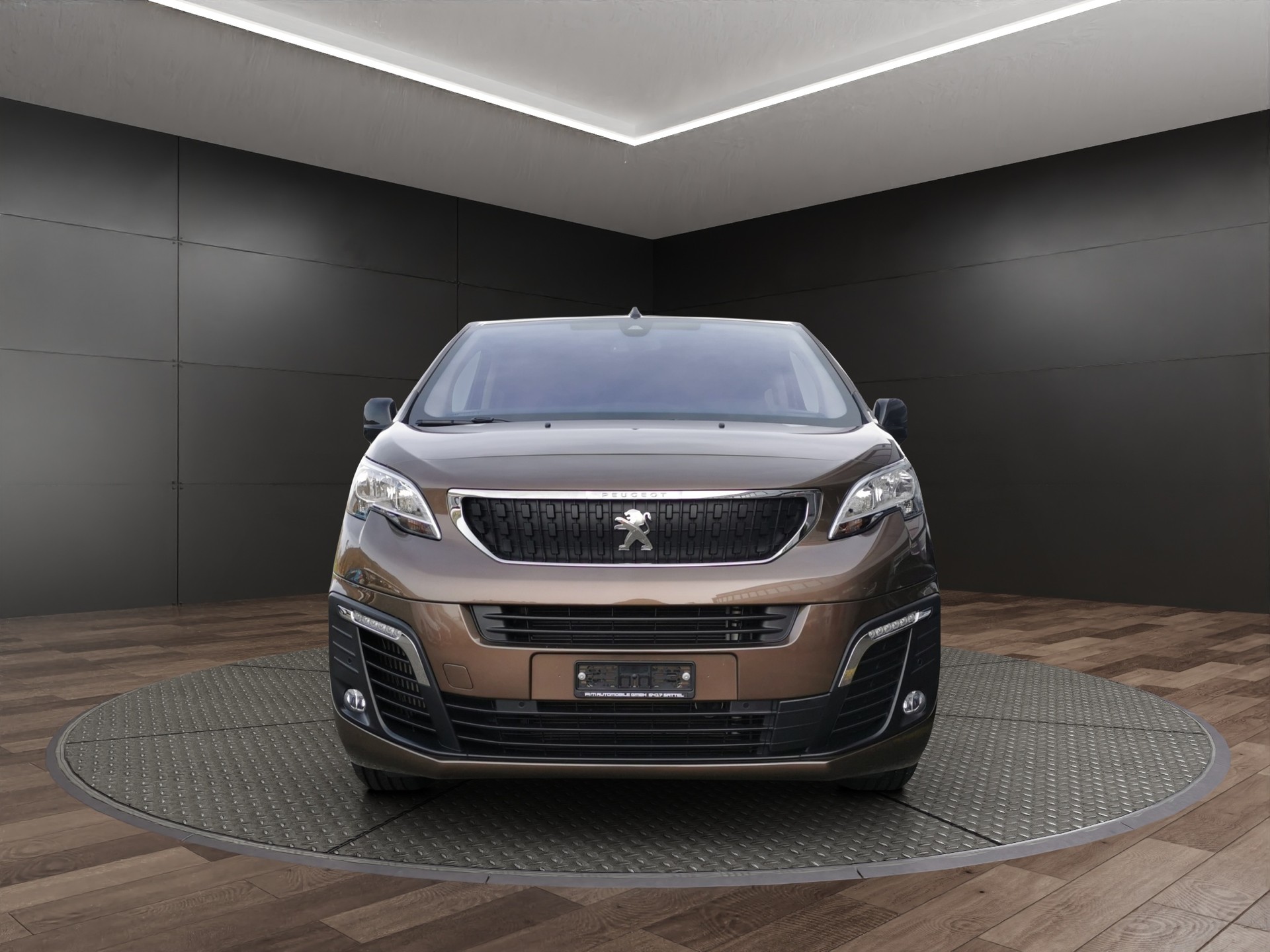 PEUGEOT Traveller 2.0 BlueHDi Business Standard EAT8-image-5