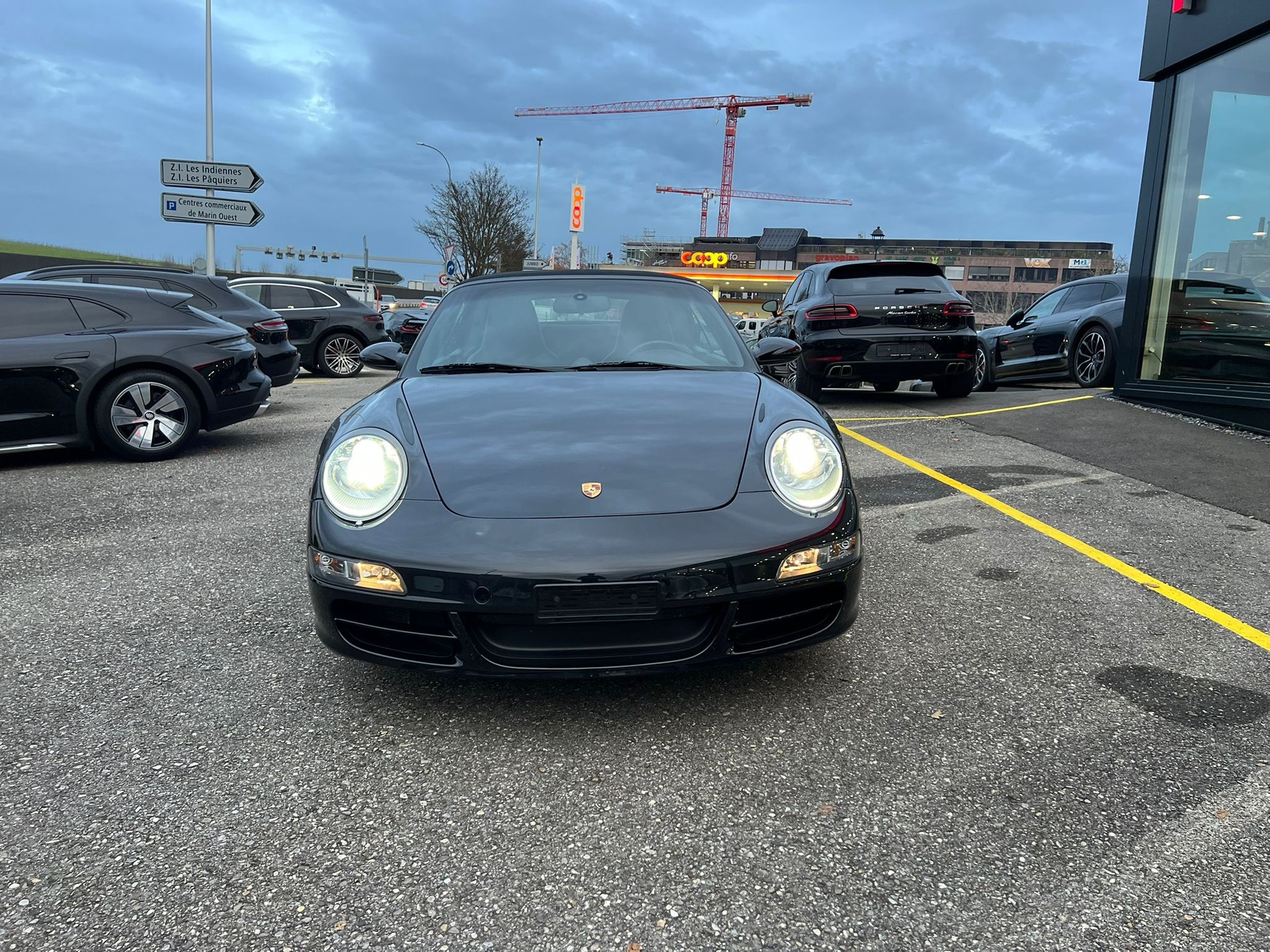 PORSCHE 911 Cabrio Carrera S-showroom-element-2