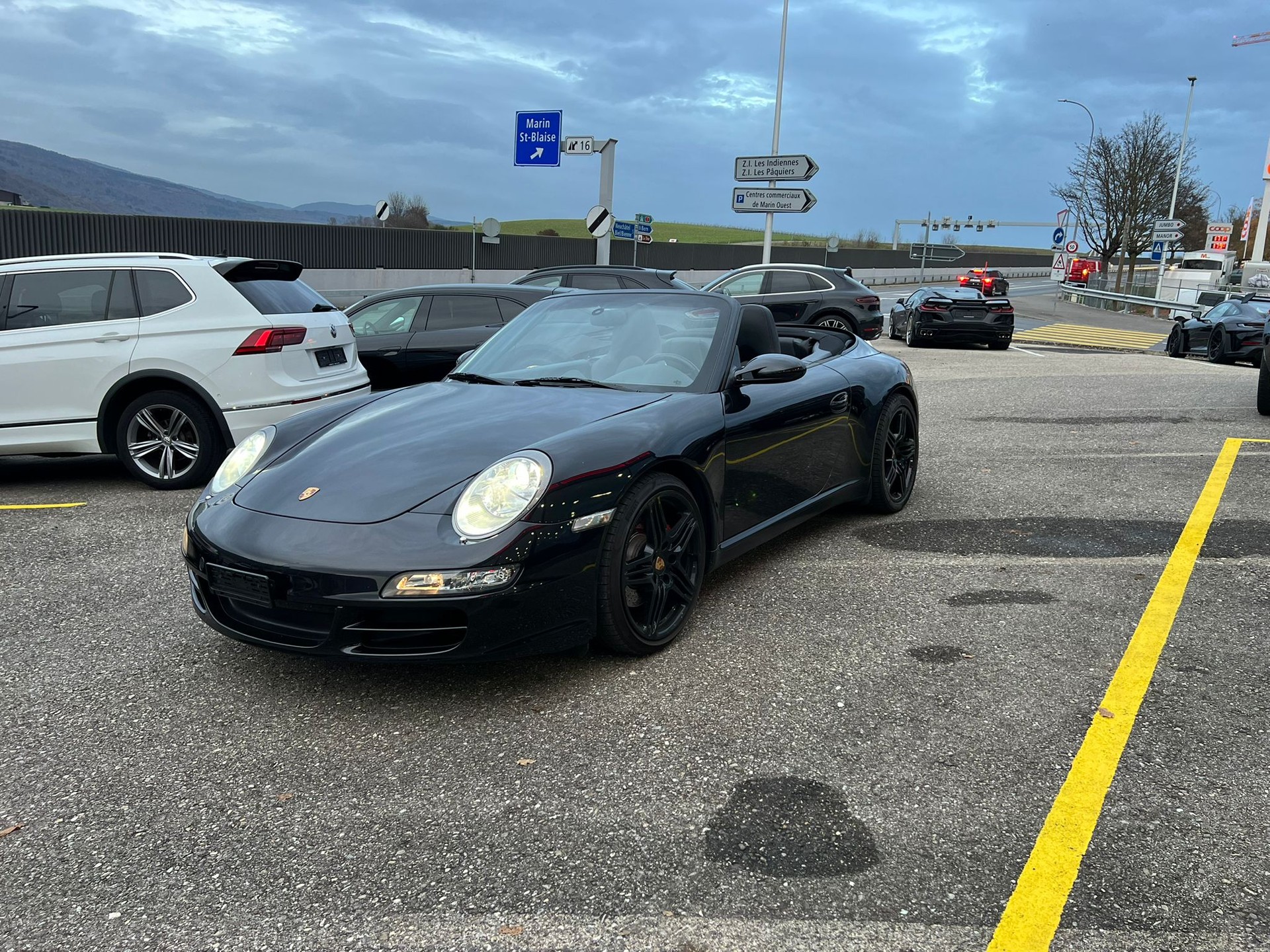 PORSCHE 911 Cabrio Carrera S-image-9
