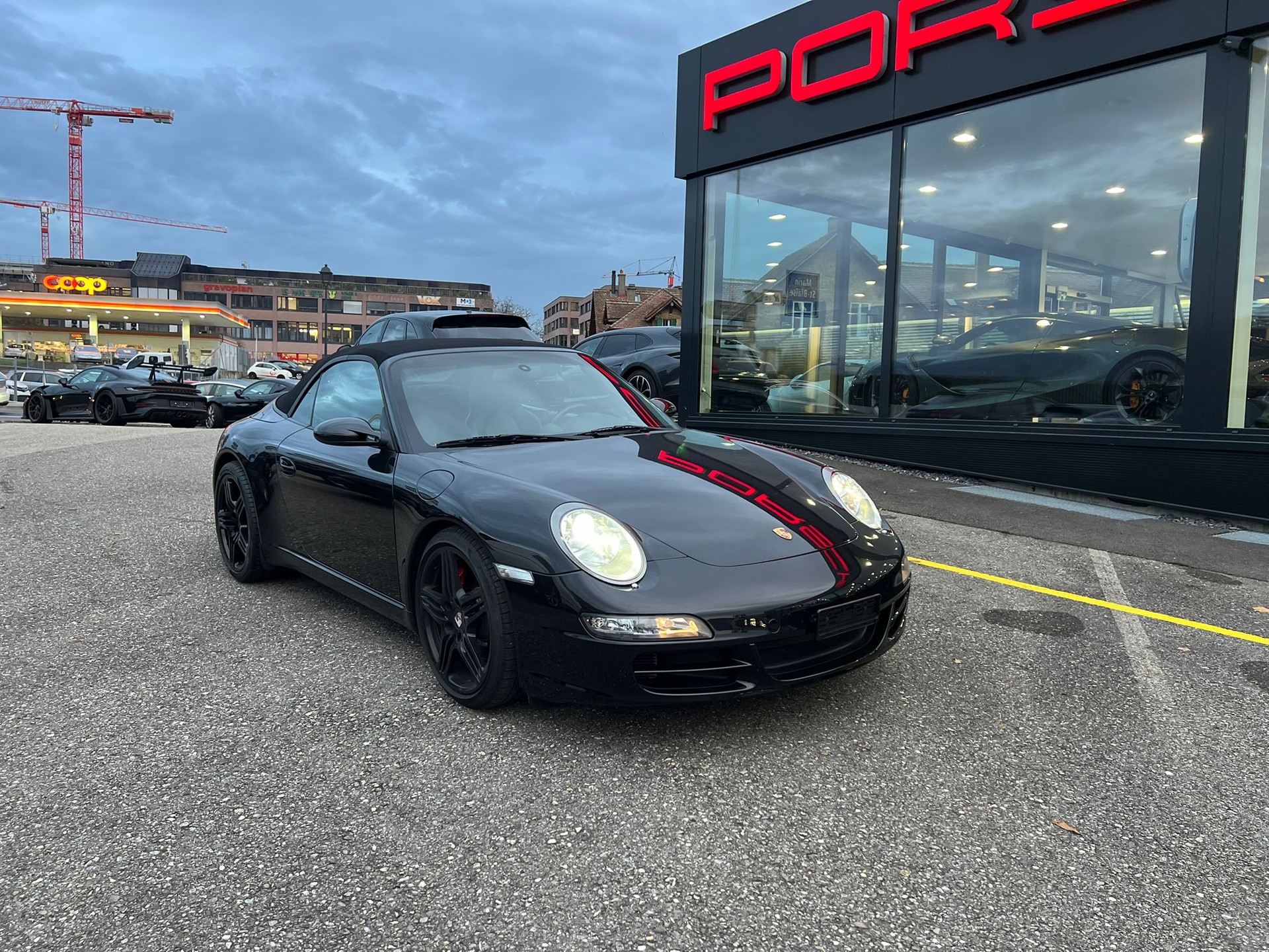 PORSCHE 911 Cabrio Carrera S-showroom-element-1
