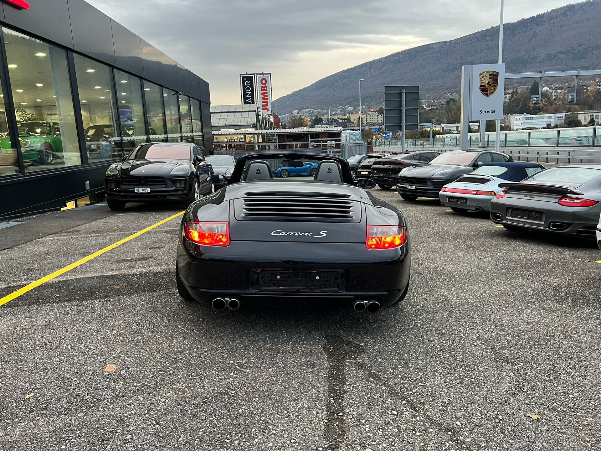PORSCHE 911 Cabrio Carrera S-image-11