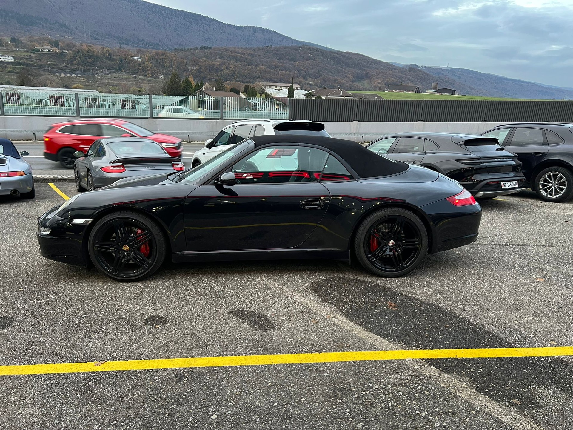 PORSCHE 911 Cabrio Carrera S-image-4