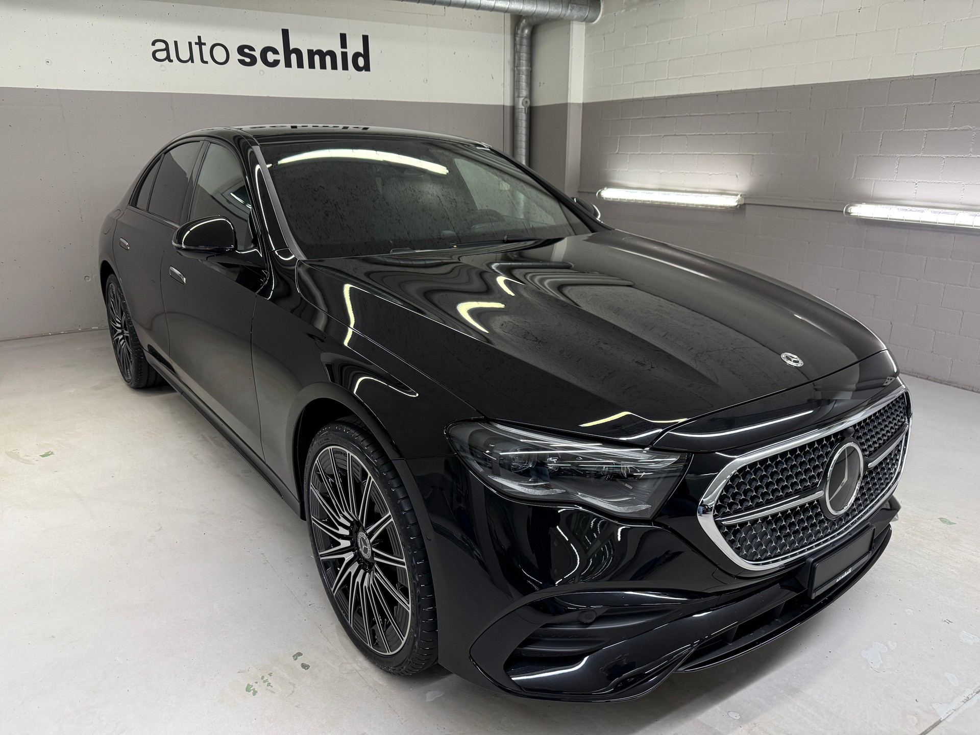 MERCEDES-BENZ E 450 d 4Matic-showroom-element-1
