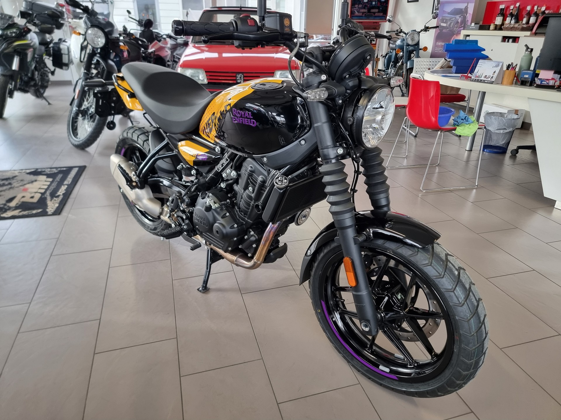 ROYAL ENFIELD Guerrilla 450 Top-image-2